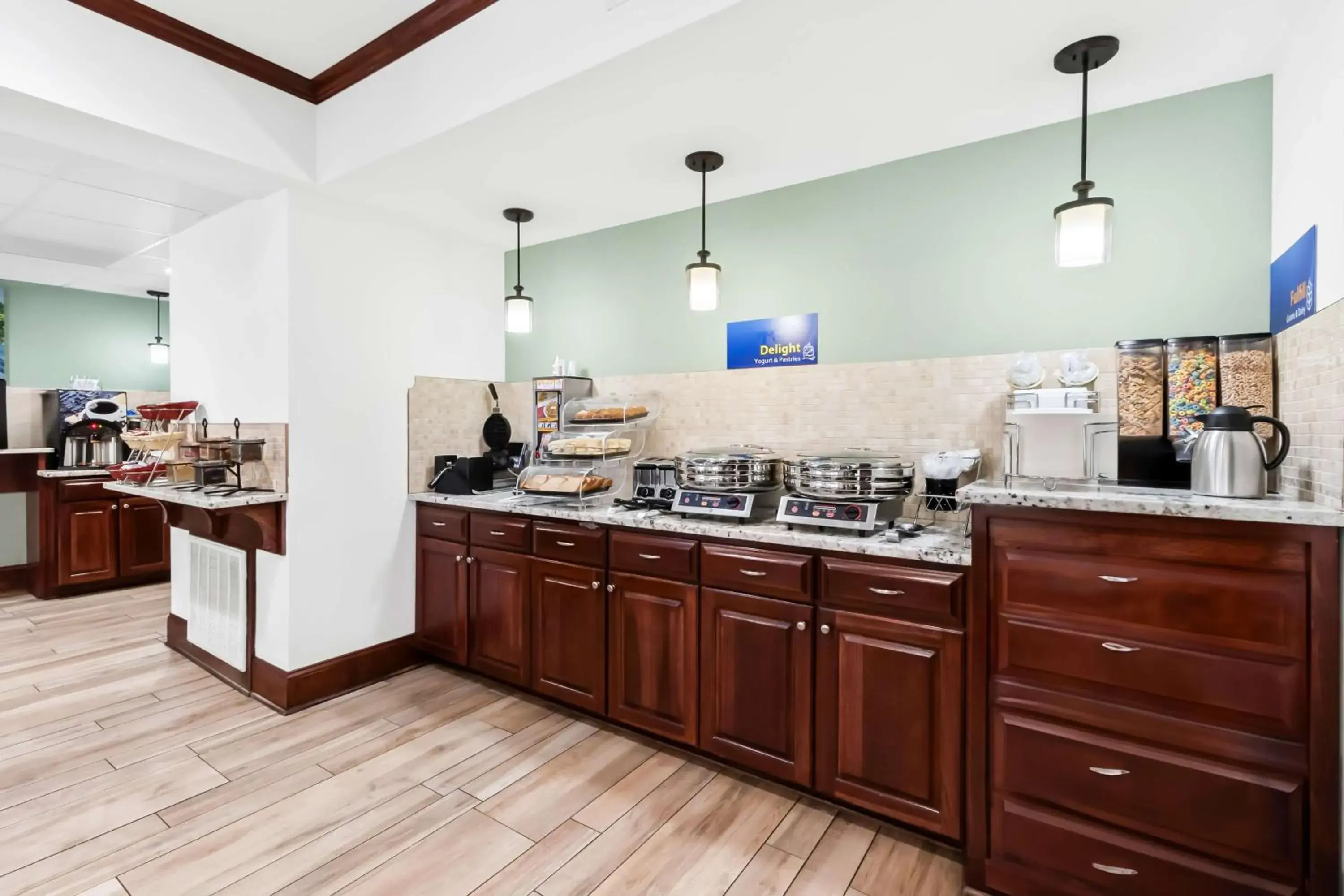 Breakfast in Best Western Patriots Point Breakfast in Best Western Patriots Point