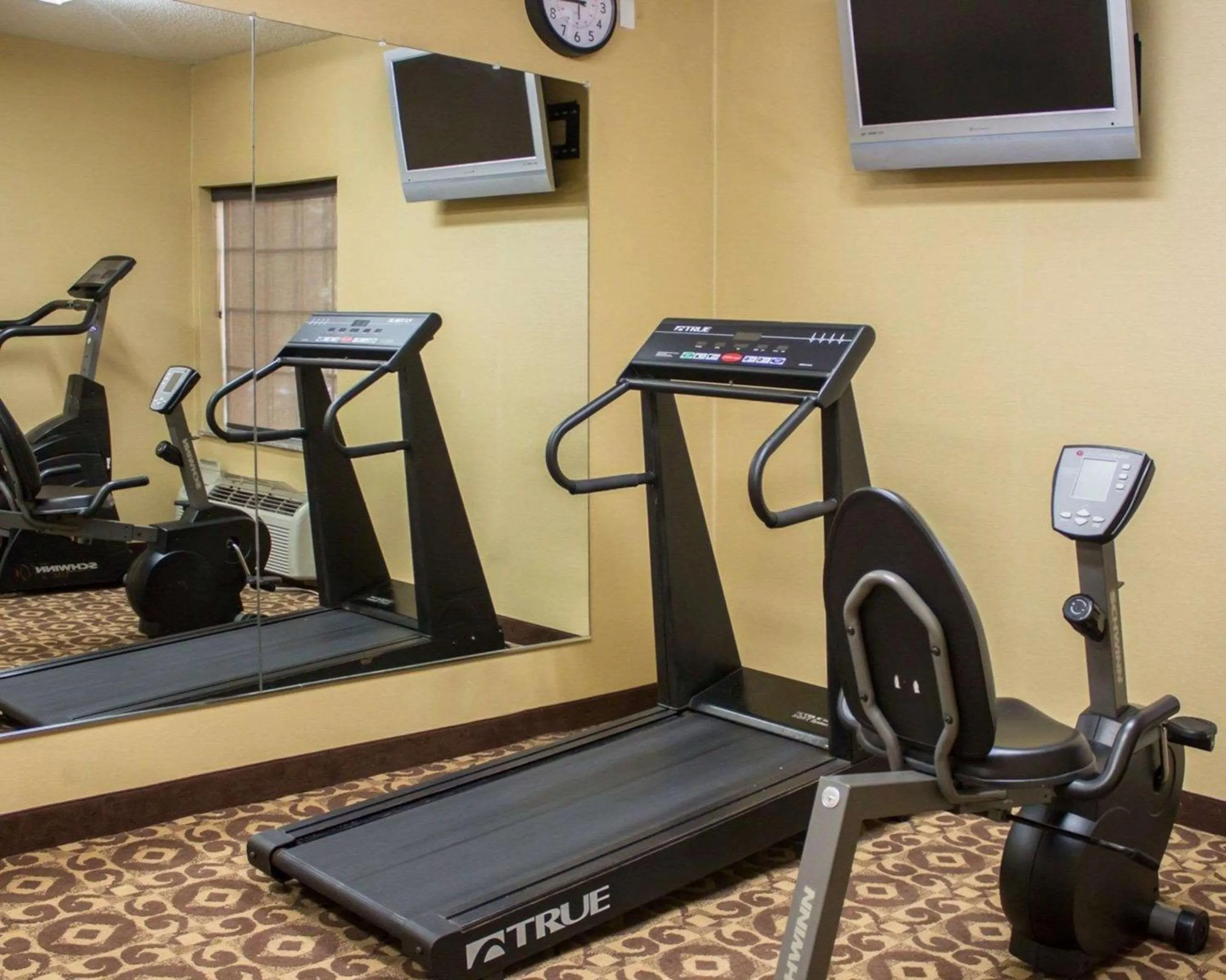 Fitness centre/facilities in Comfort Inn & Suites Trussville I-59 Exit 141