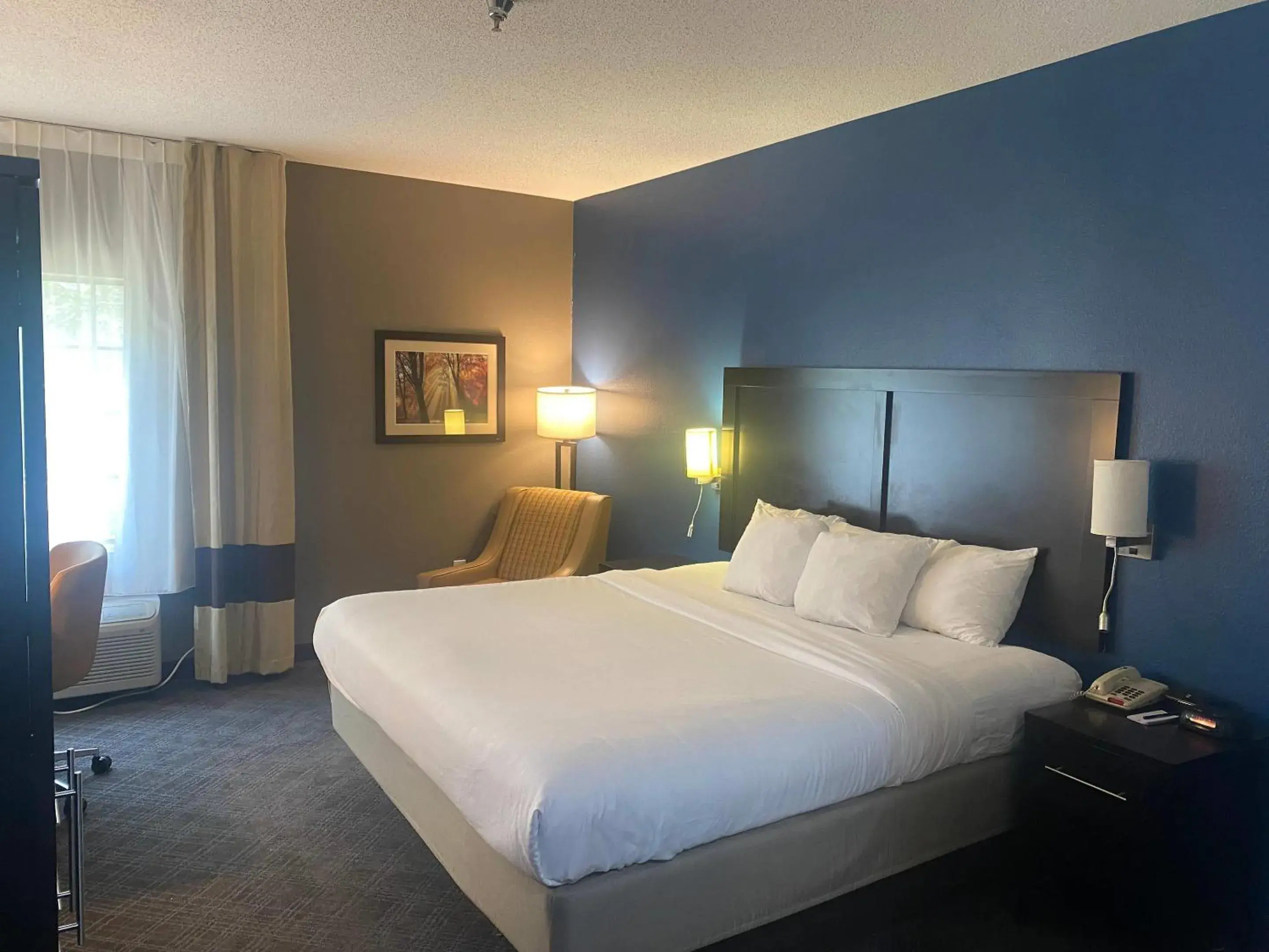 Comfort Inn & Suites Trussville I-59 Exit 141 Comfort Inn & Suites Trussville I-59 Exit 141