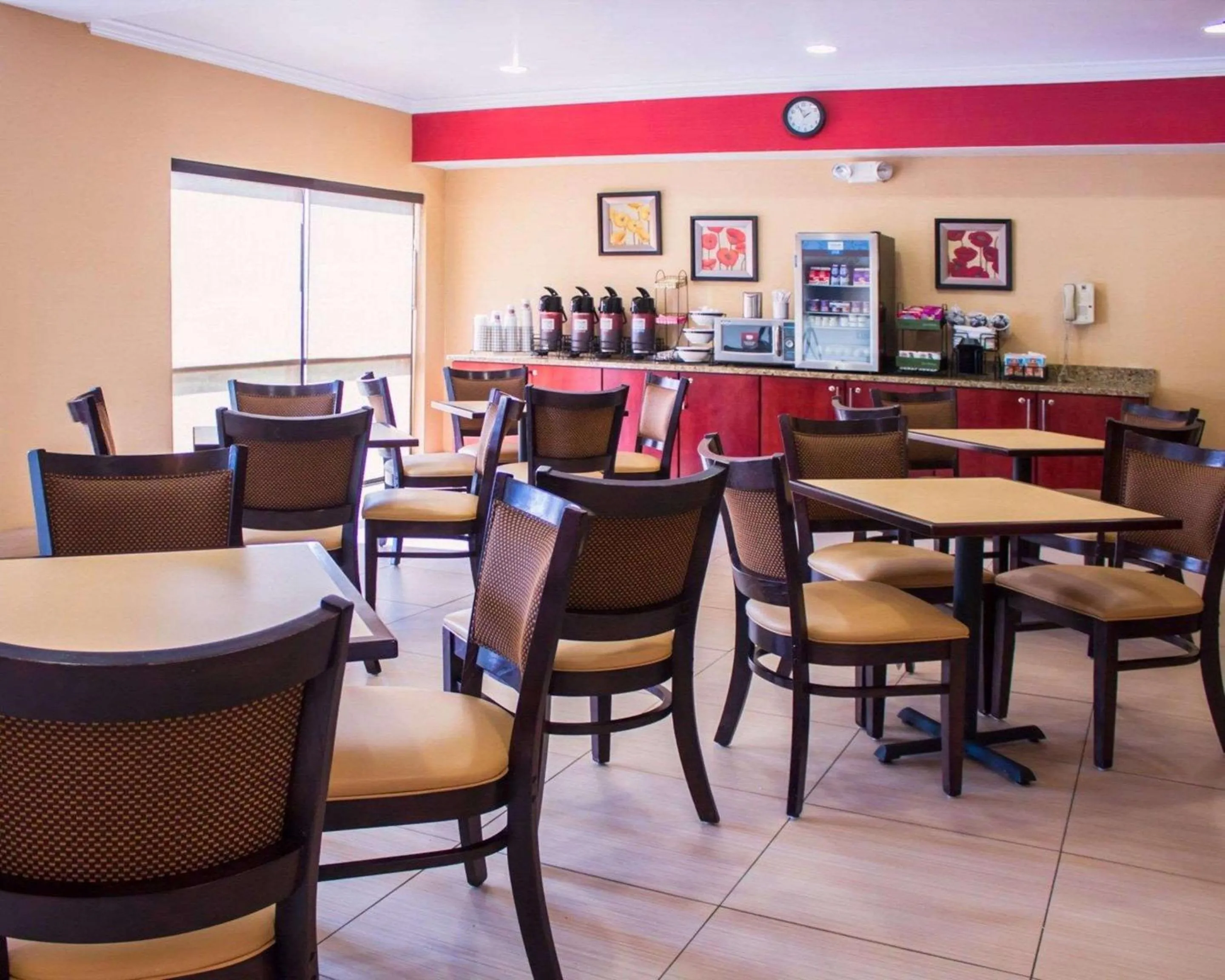 Breakfast in Comfort Inn & Suites Trussville I-59 Exit 141