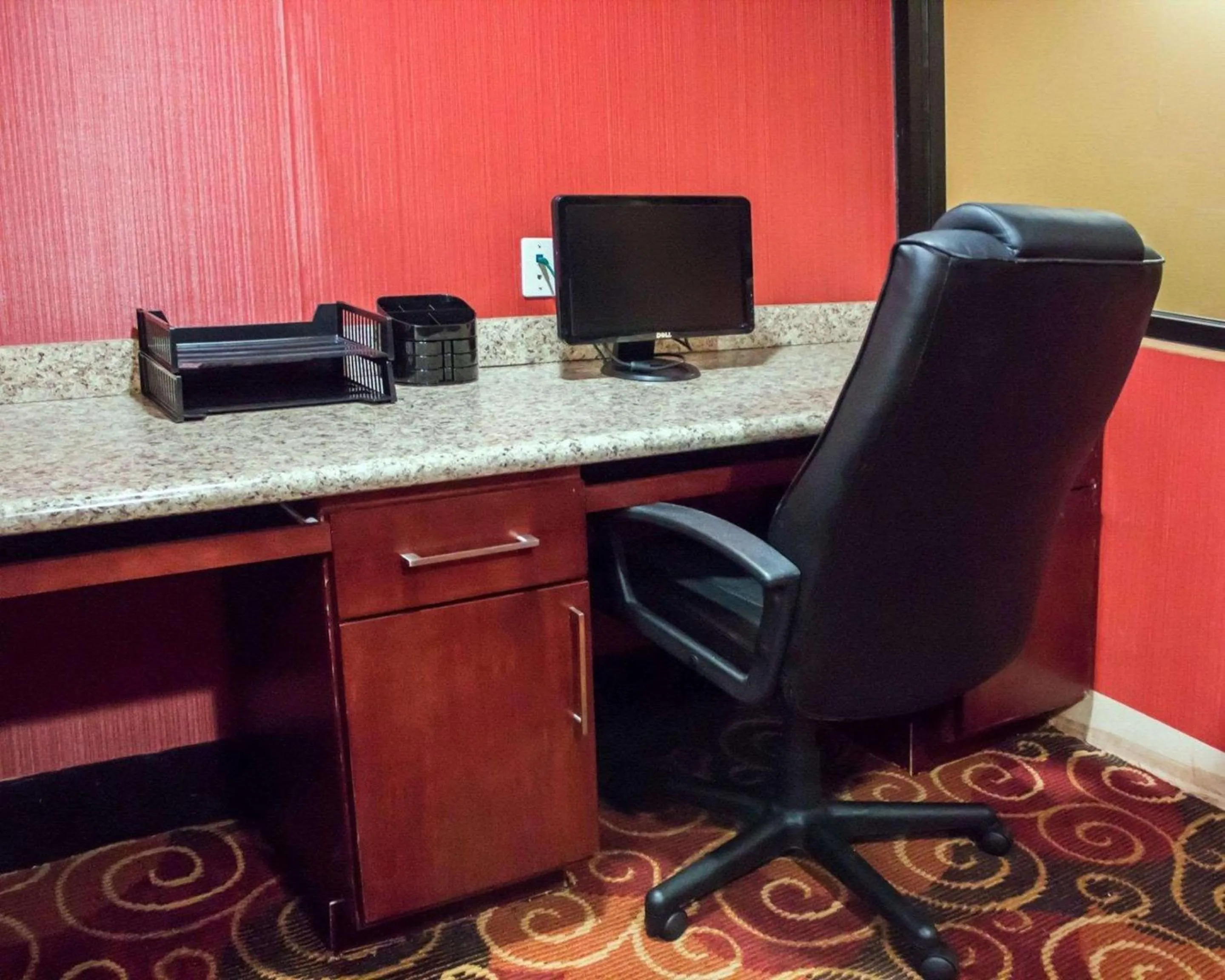 Business facilities in Comfort Inn & Suites Trussville I-59 Exit 141