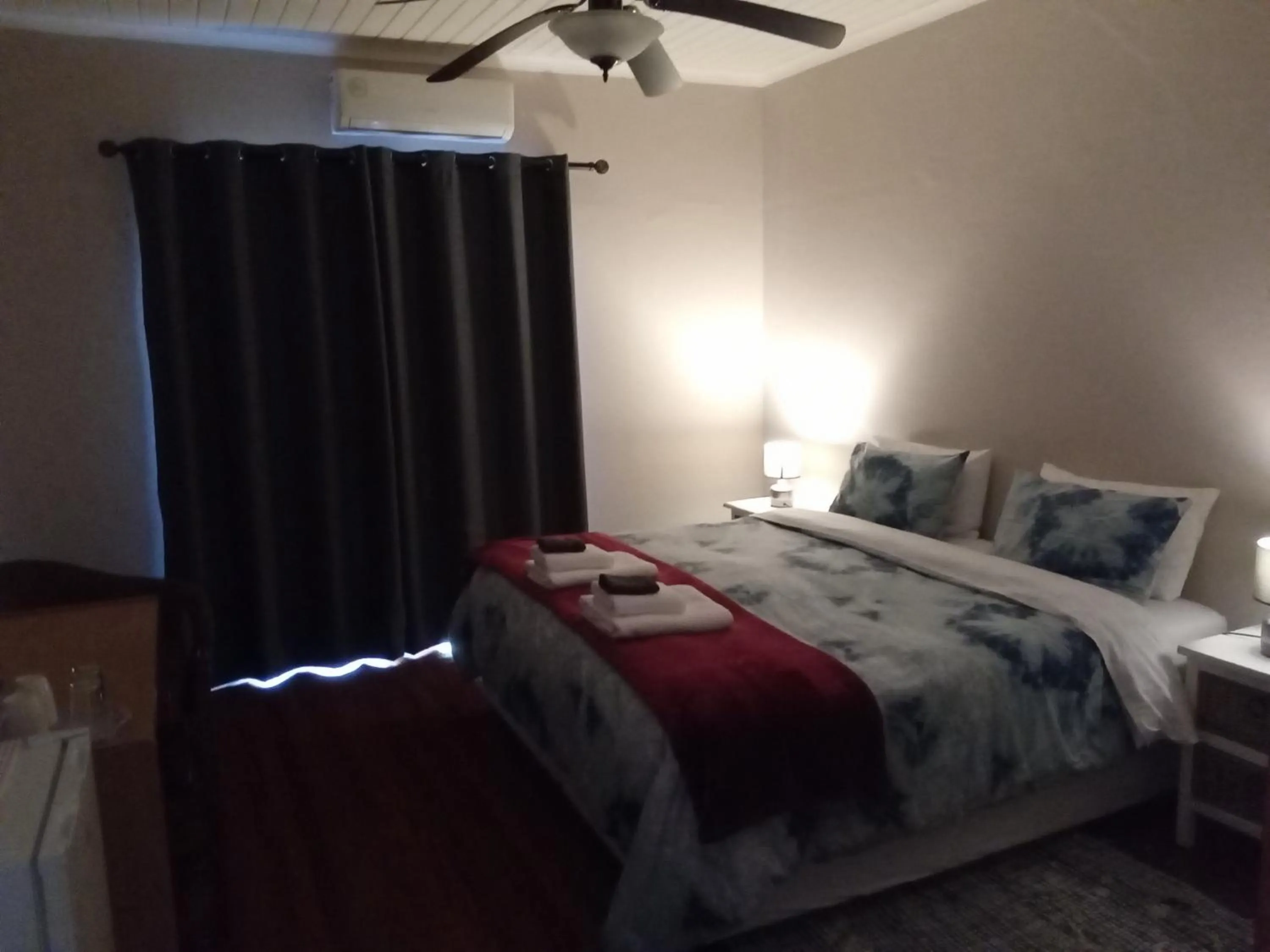 Bedroom, Bed in 10 on Fairview B&B