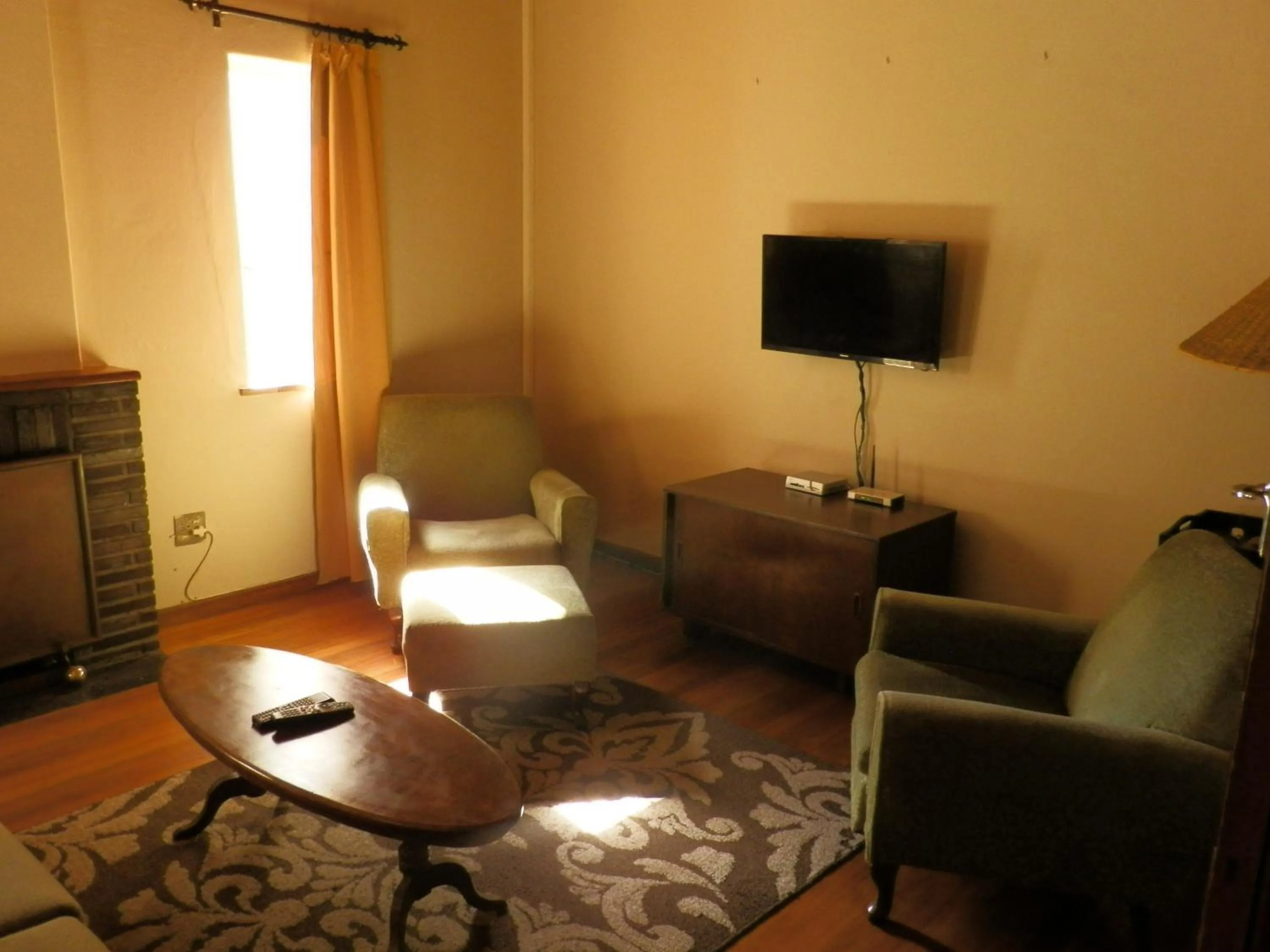 Seating area in 10 on Fairview B&B