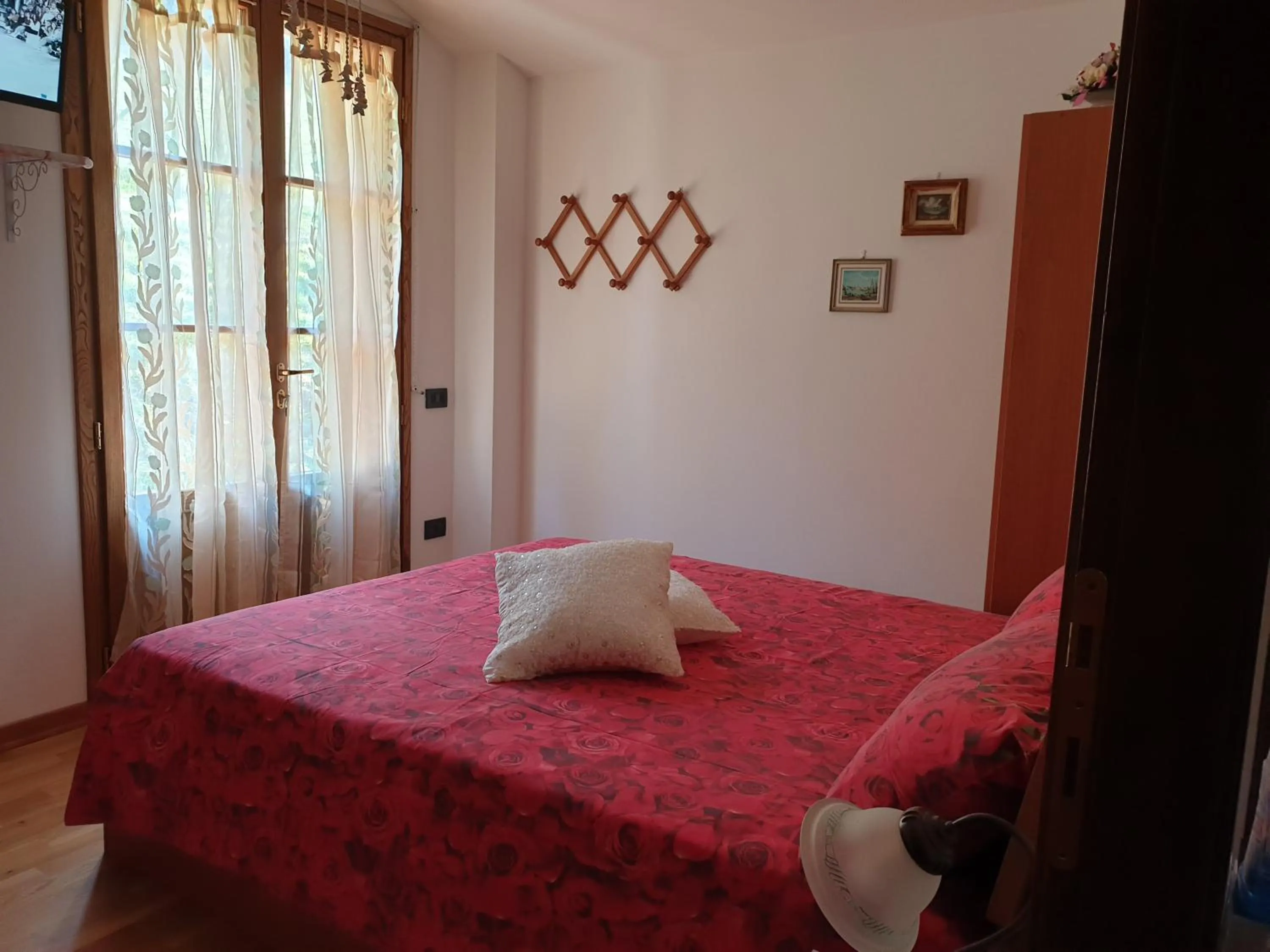 Photo of the whole room, Bed in B&B il Bagarello