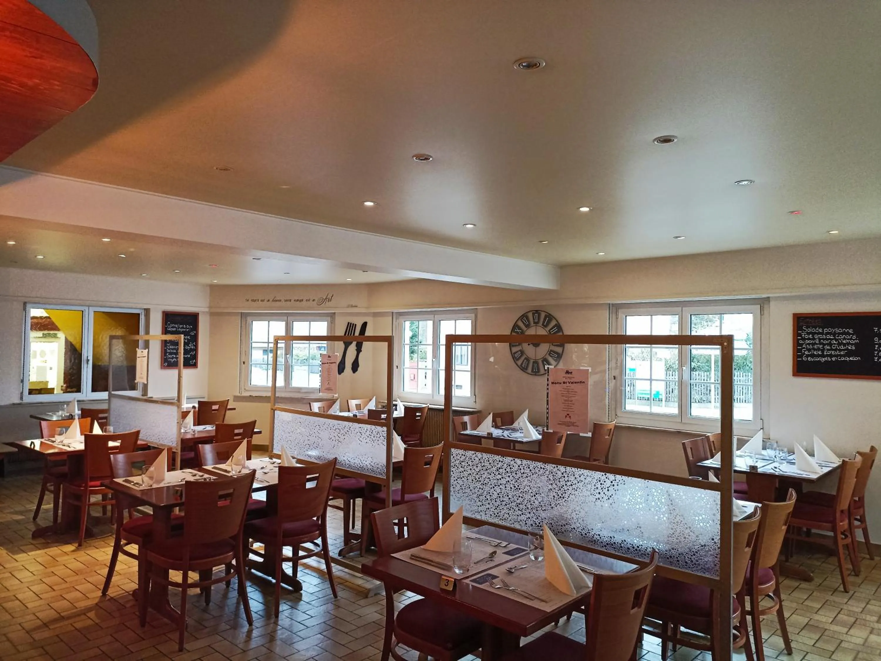 Restaurant/places to eat in Hotel Restaurant De La Poste Mulhouse Ottmarsheim