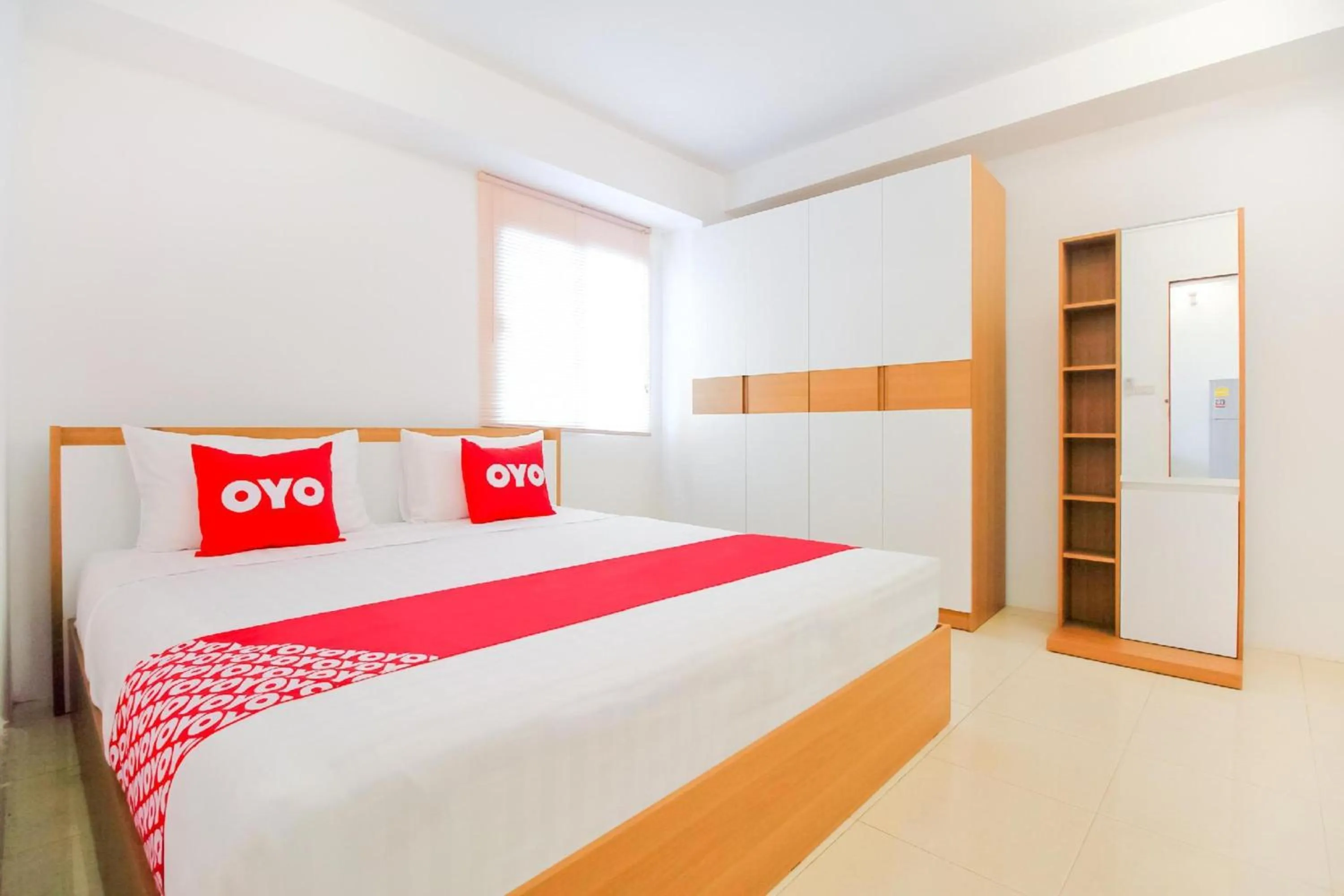 View (from property/room), Bed in Capital O 411 Grandview Condo 15