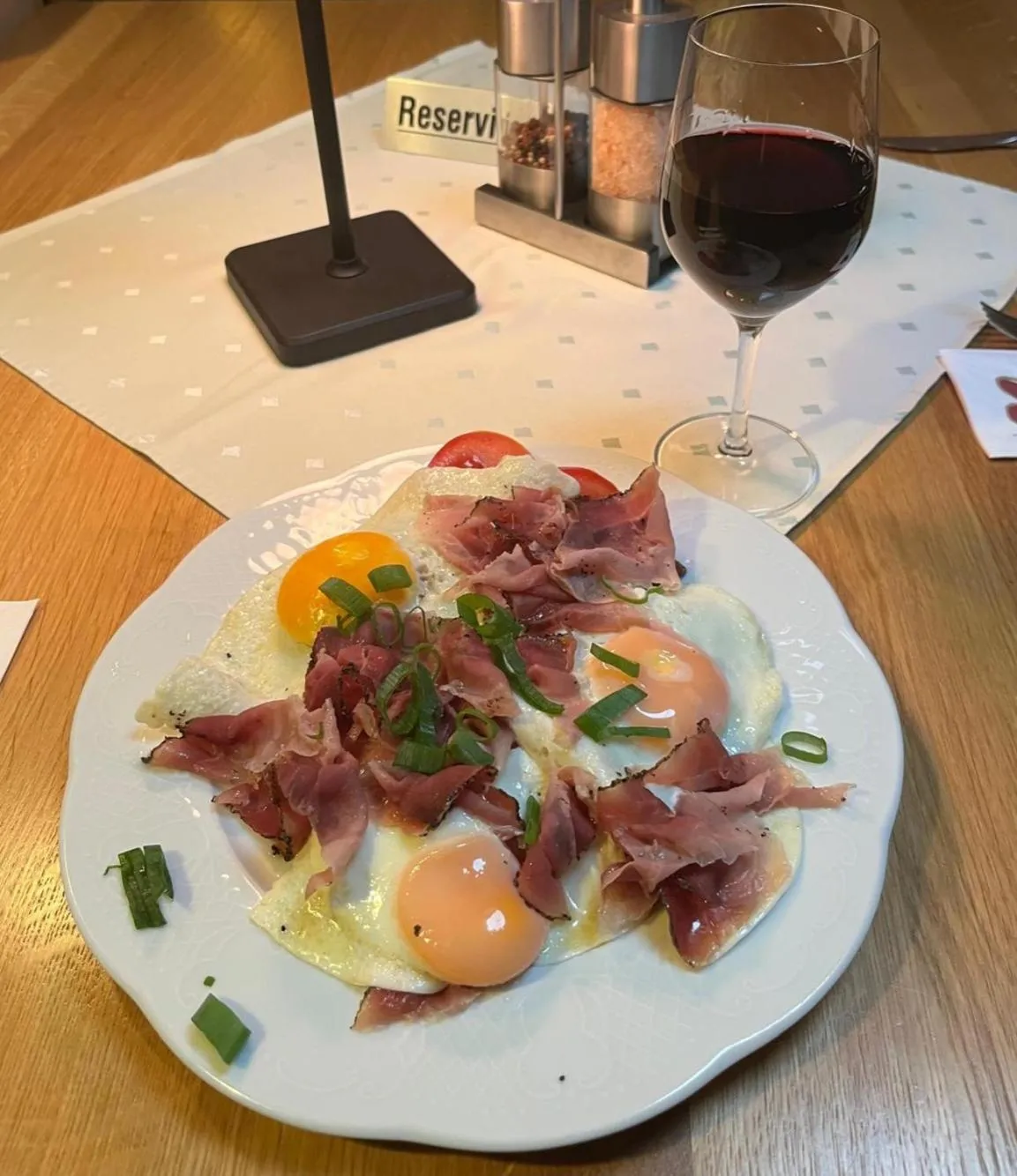 Restaurant/places to eat in Landhotel Waldschlößchen mit Gaststube