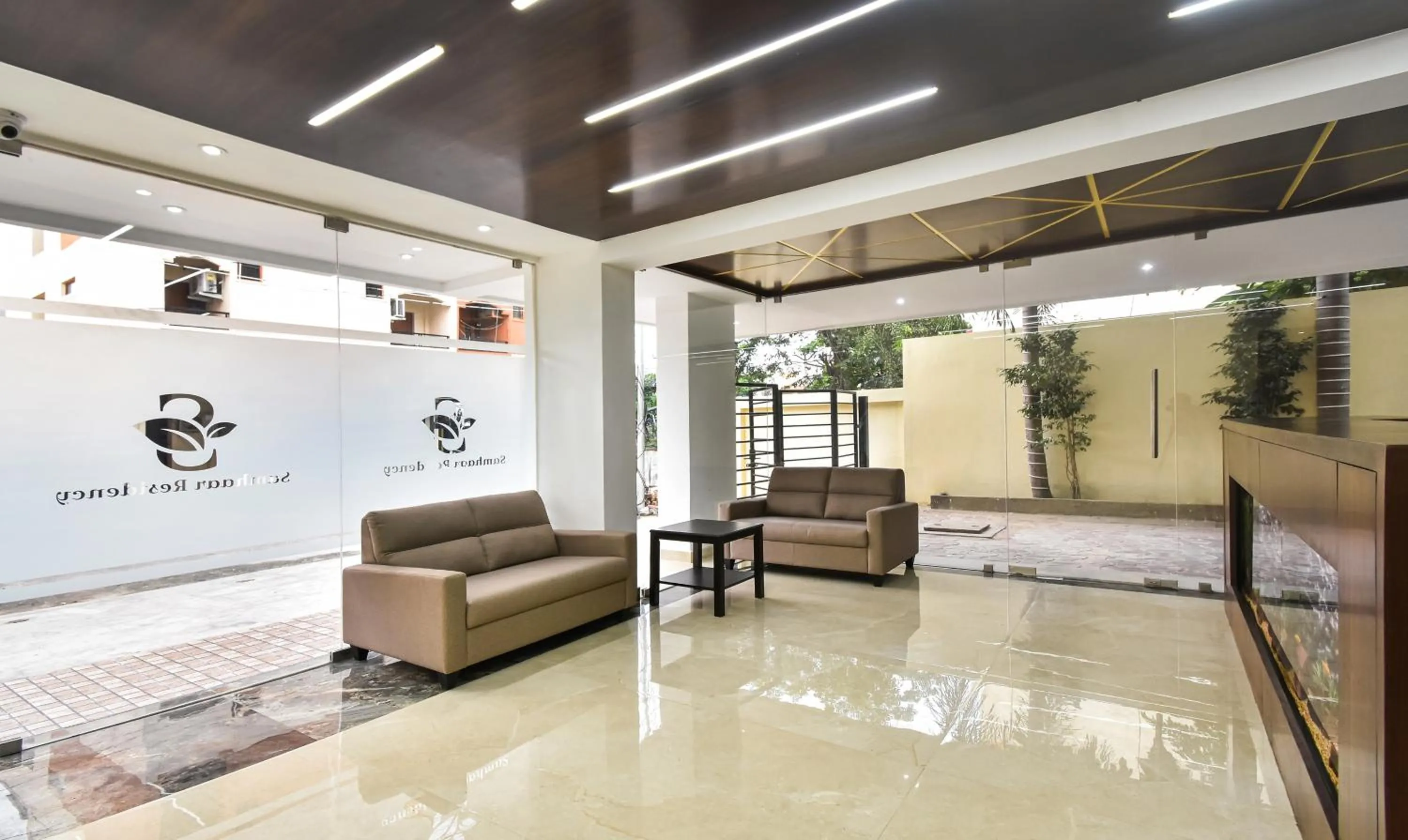 Seating area in Treebo Samhaar Residency Thoraipakkam