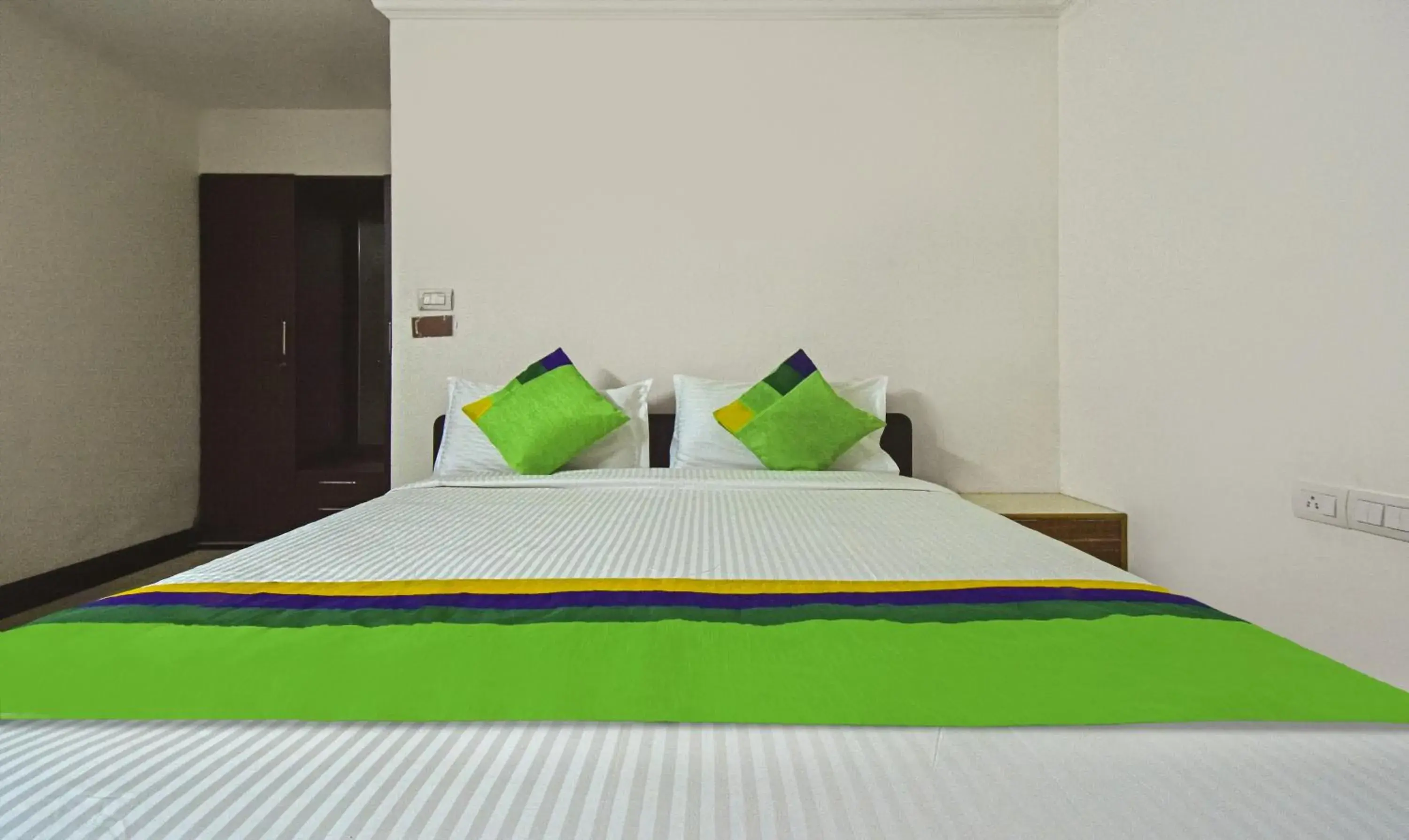 Bedroom, Bed in Treebo Samhaar Residency Thoraipakkam Bedroom, Bed in Treebo Samhaar Residency Thoraipakkam