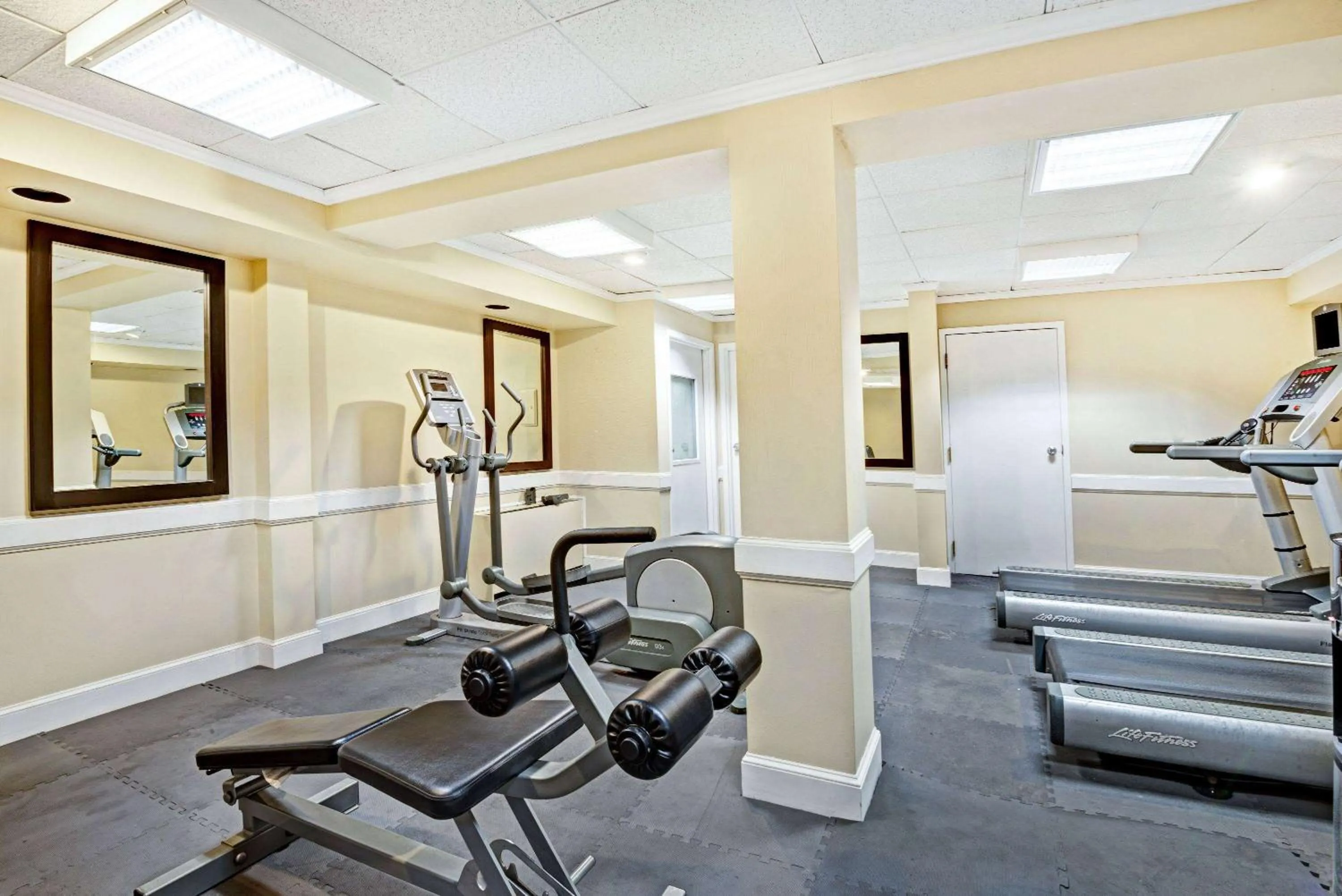 Fitness centre/facilities in Ramada by Wyndham Seekonk Providence Area
