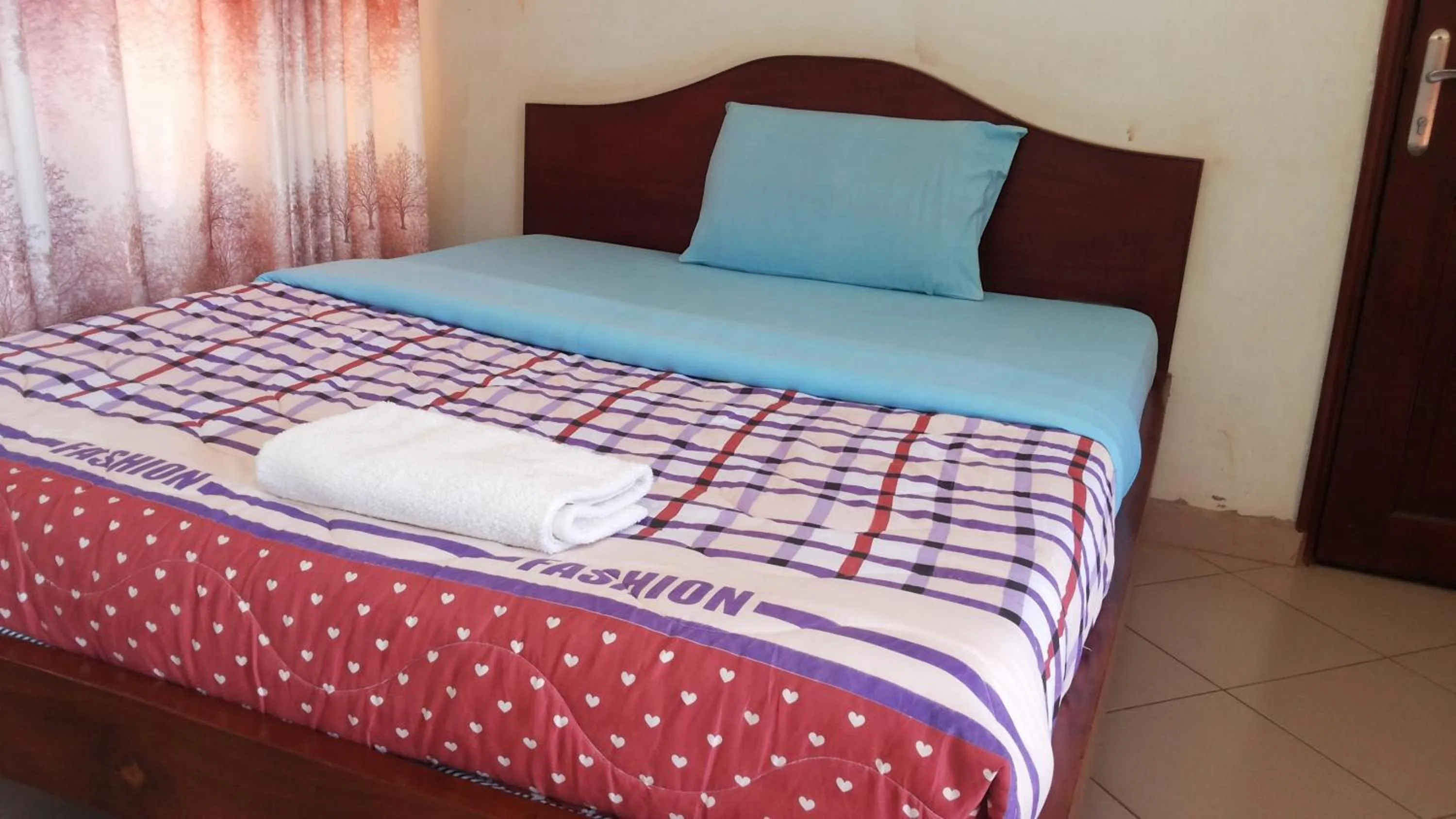 Photo of the whole room in DaysInn Hotel