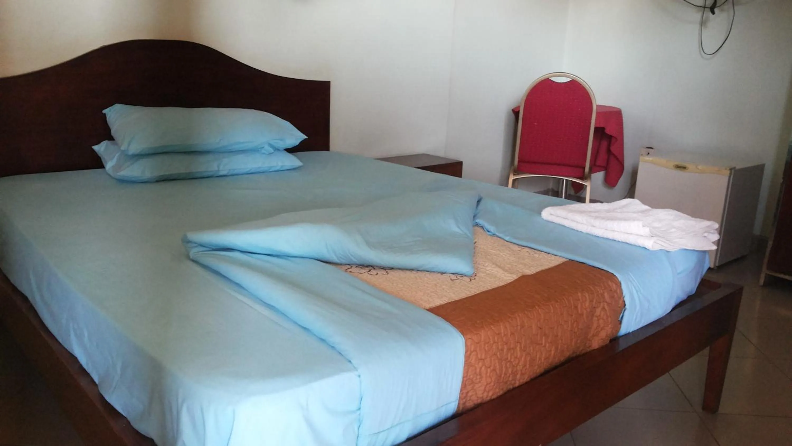 Photo of the whole room in DaysInn Hotel