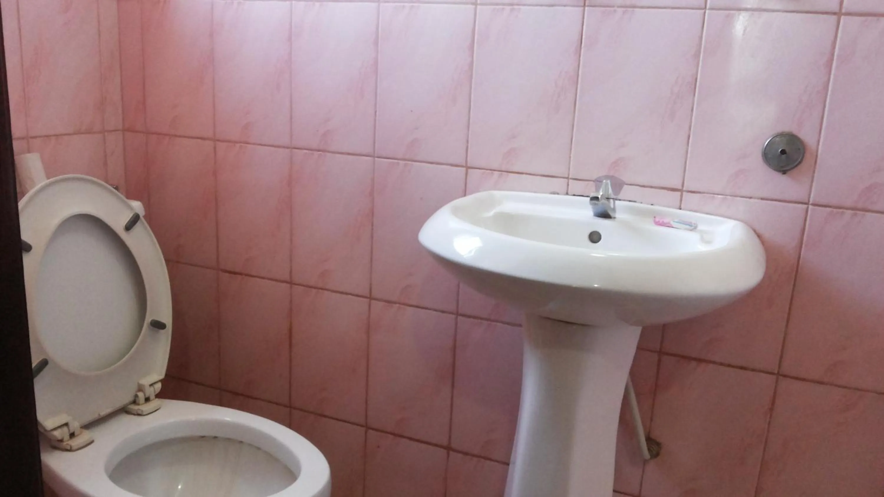 Bathroom in DaysInn Hotel