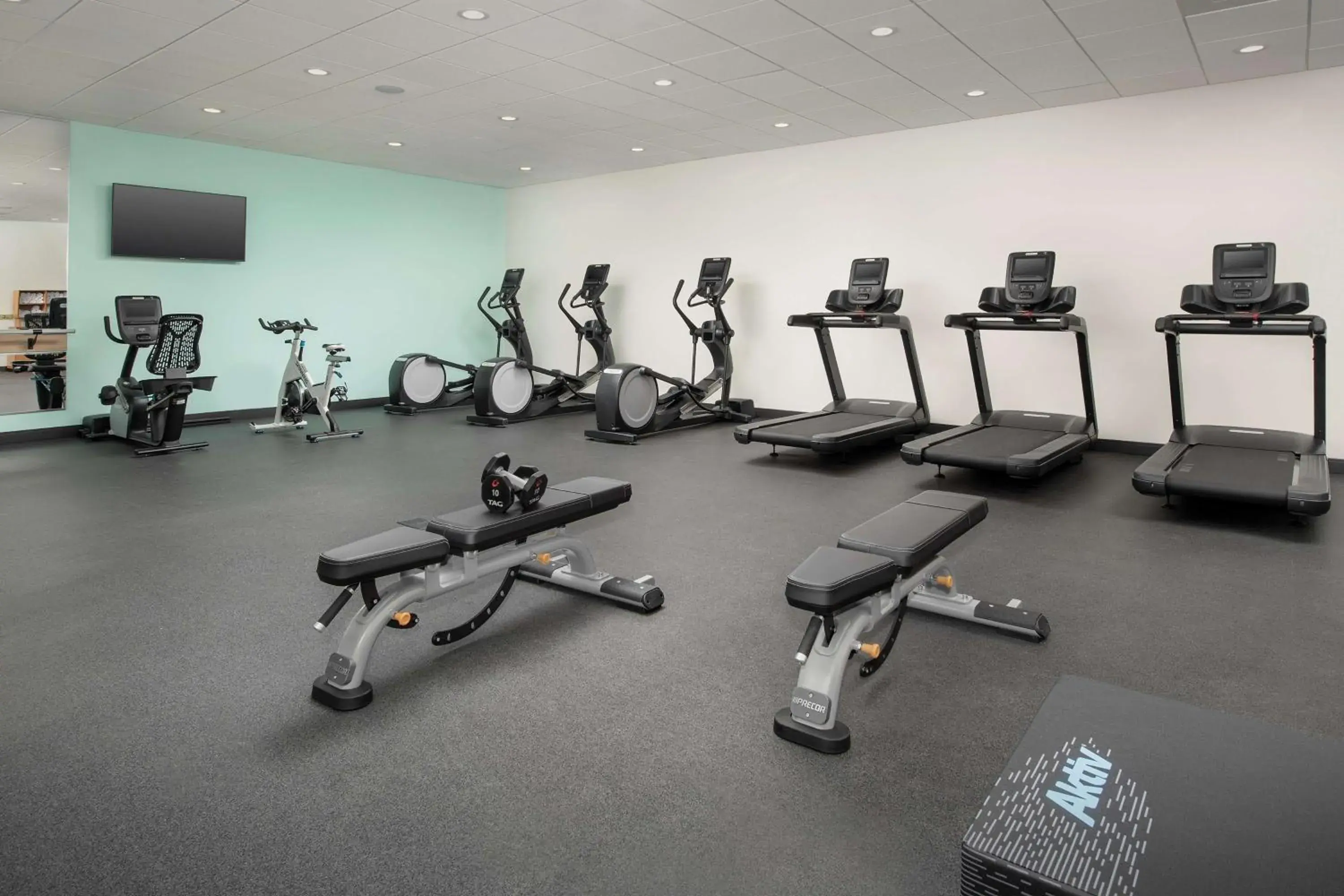 Fitness centre/facilities in Hampton Inn & Suites Charlotte Airport Lake Pointe Fitness centre/facilities in Hampton Inn & Suites Charlotte Airport Lake Pointe