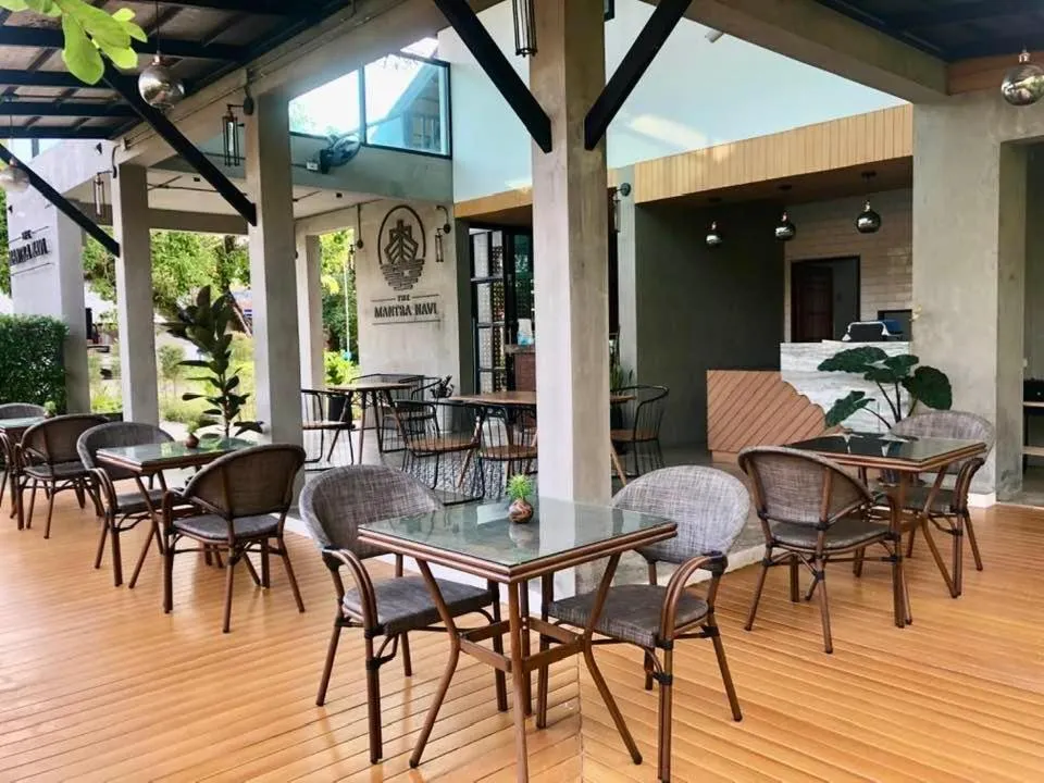 Restaurant/places to eat in The Mantra Navi