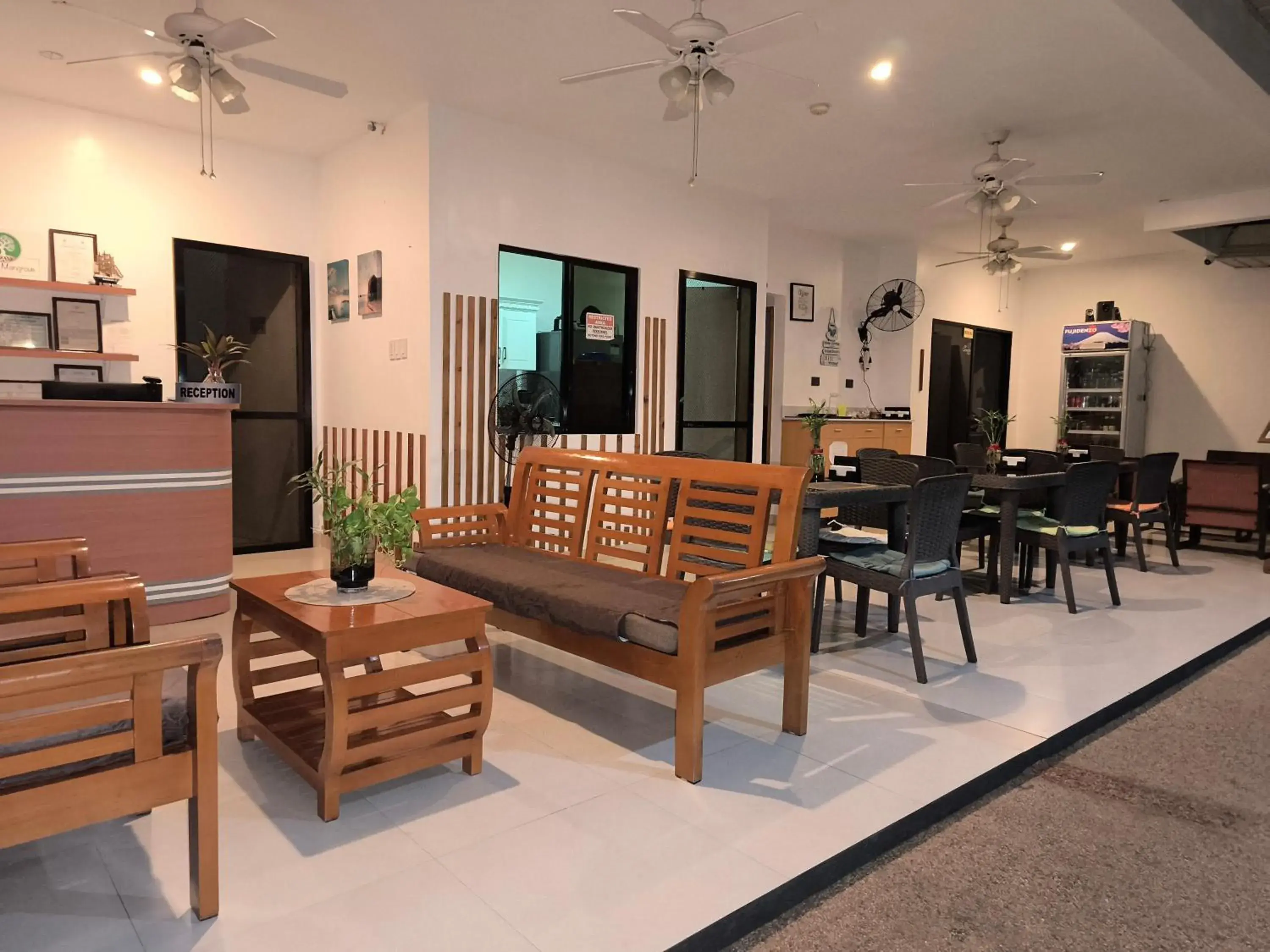 Restaurant/places to eat in Selectum Mangrove Resort Restaurant/places to eat in Selectum Mangrove Resort