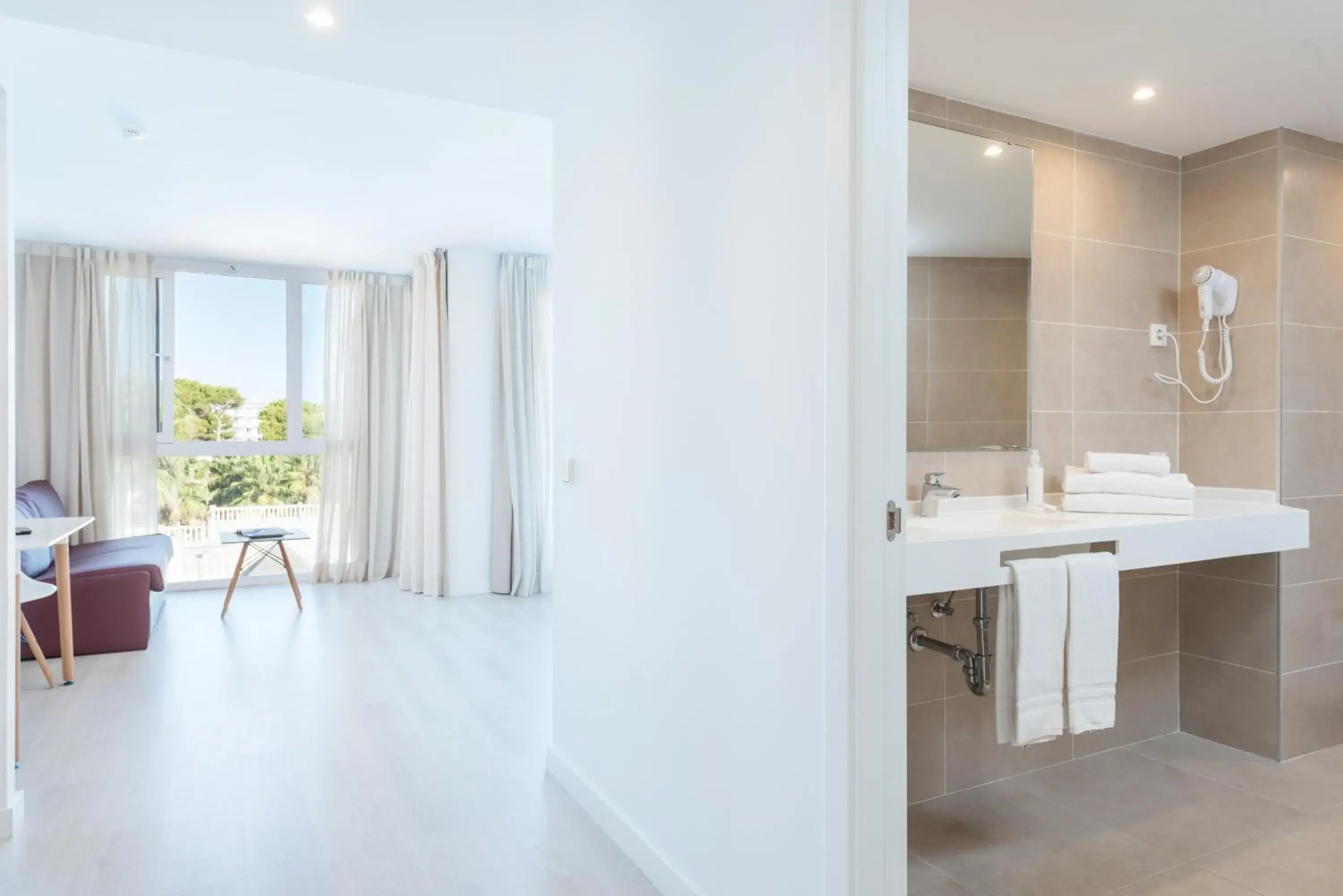 Bathroom in Aparthotel Ses Fotges Bathroom in Aparthotel Ses Fotges