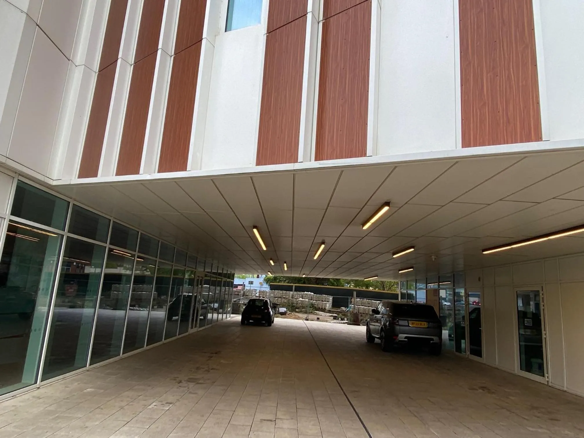 Berks Luxury Serviced Apartments , free parking, free Gym and free wifi