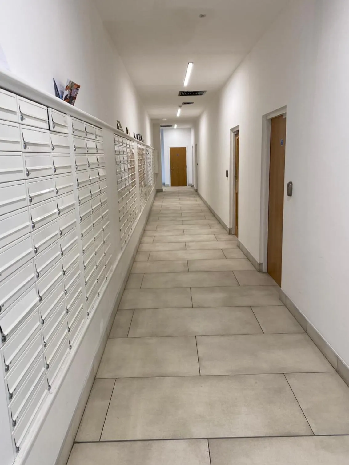 Berks Luxury Serviced Apartments , free parking, free Gym and free wifi