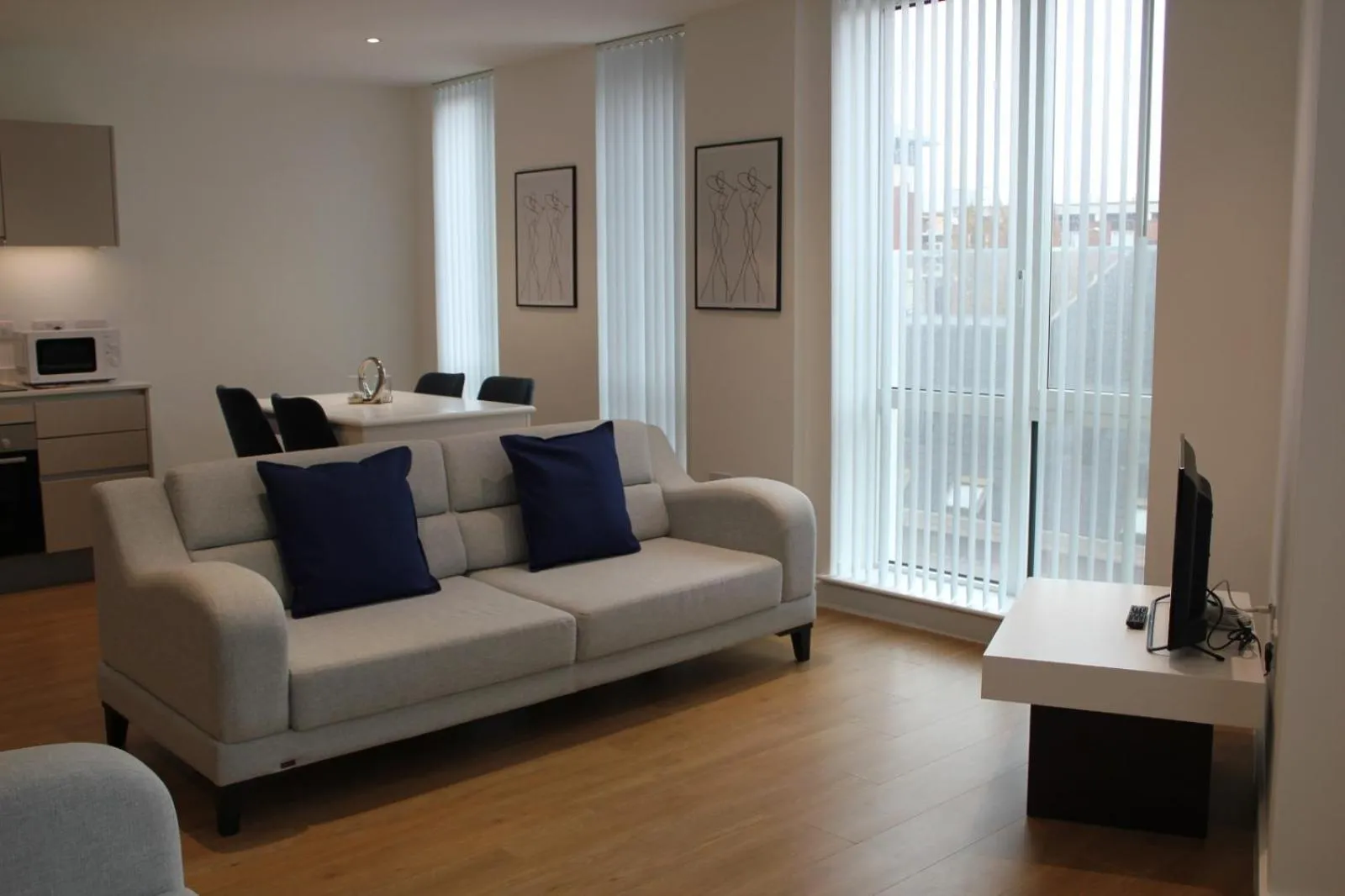 Other in Berks Luxury Serviced Apartments , free parking, free Gym and free wifi