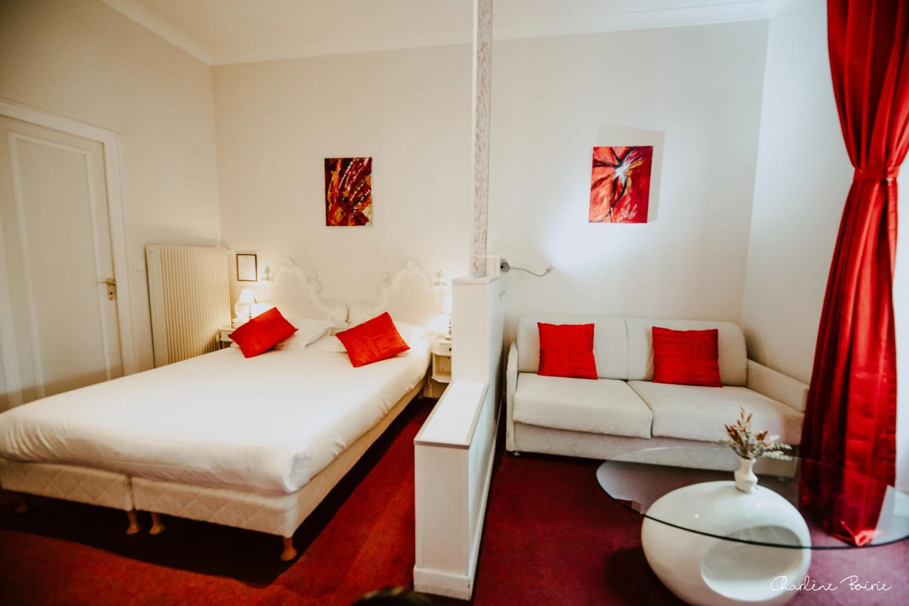 Bed in Grand Hotel Des Bains & Villas des Bains