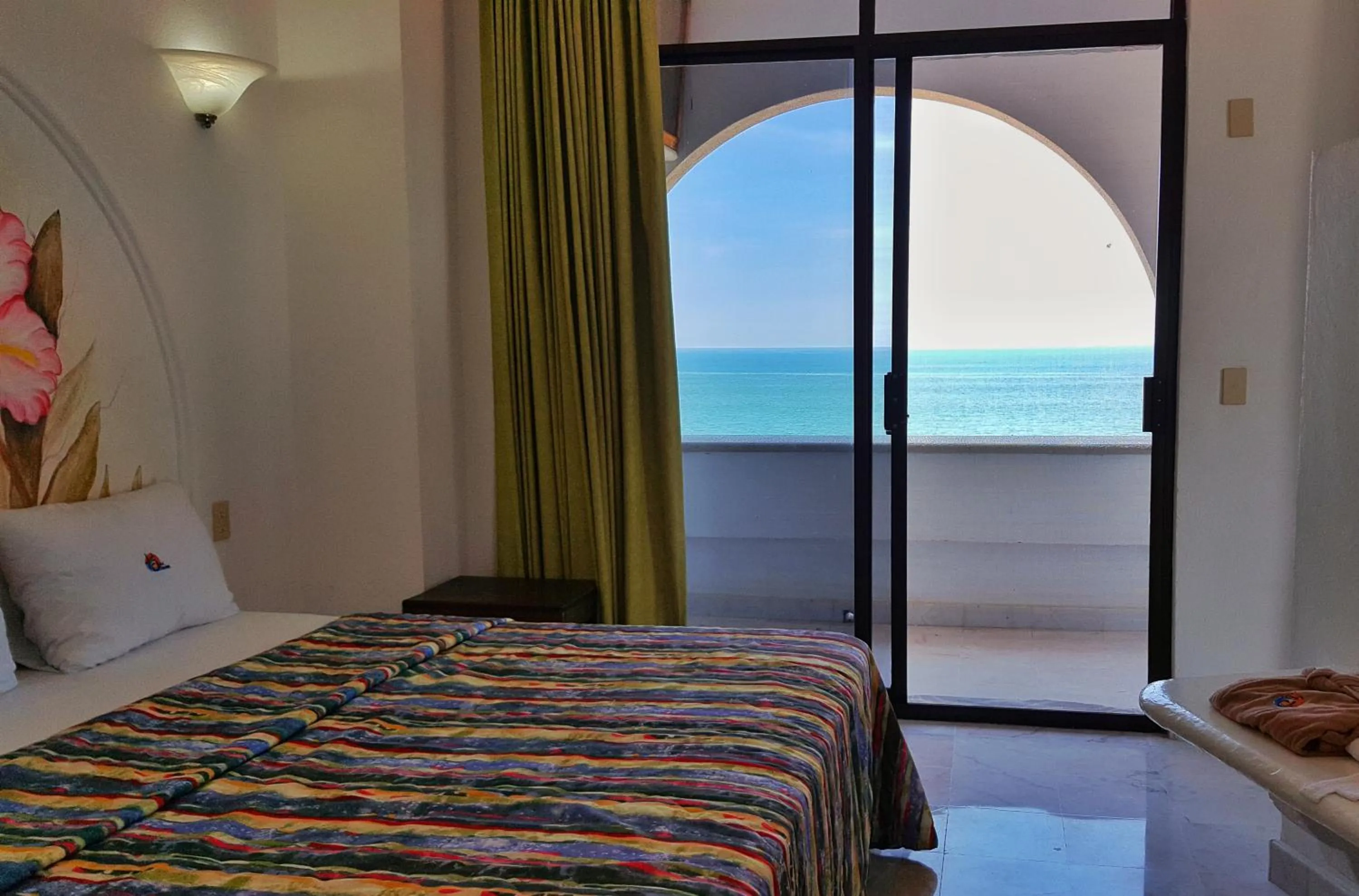 Bed in Hotel La Alondra