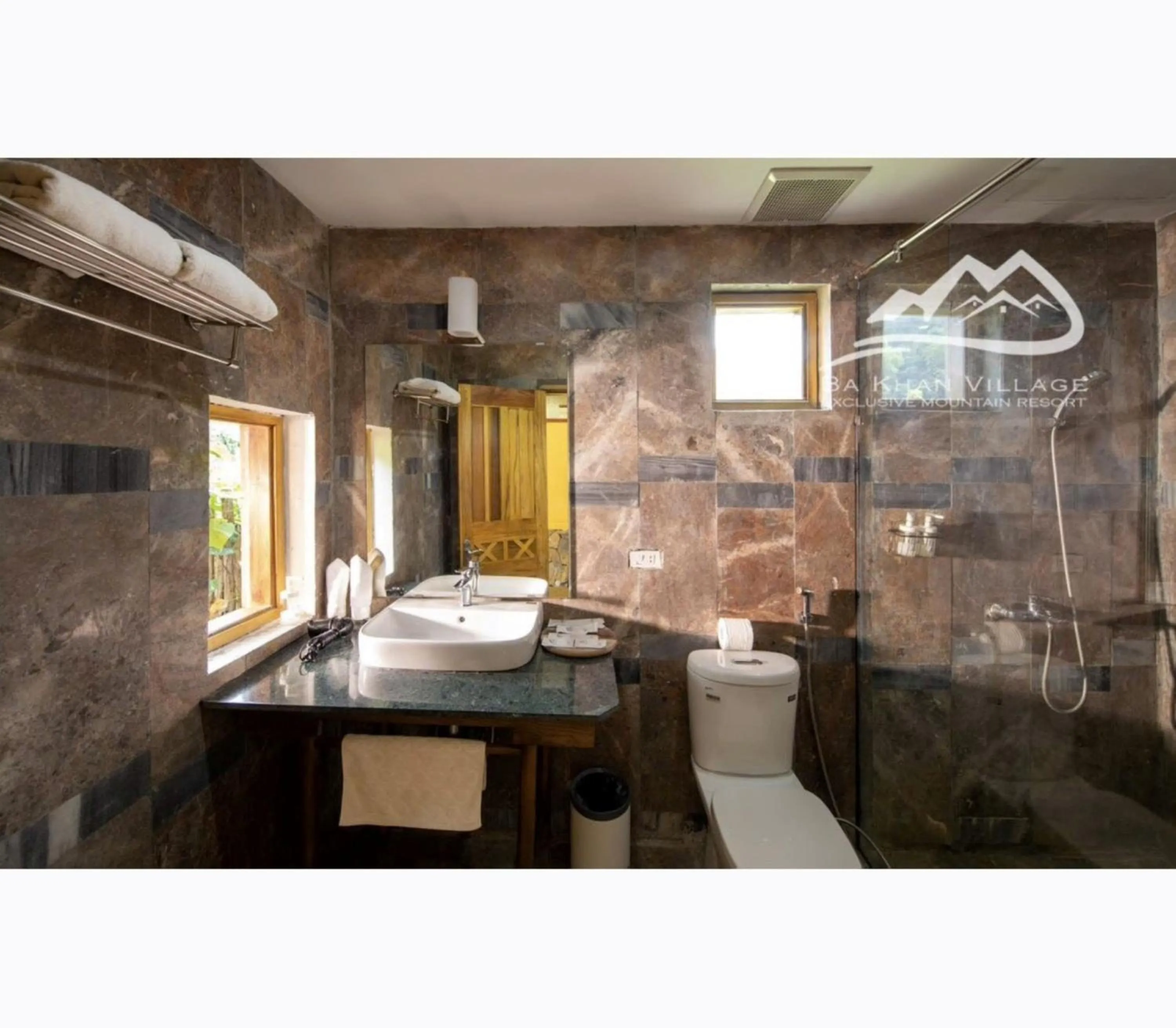 Toilet in Bakhan Village Resort