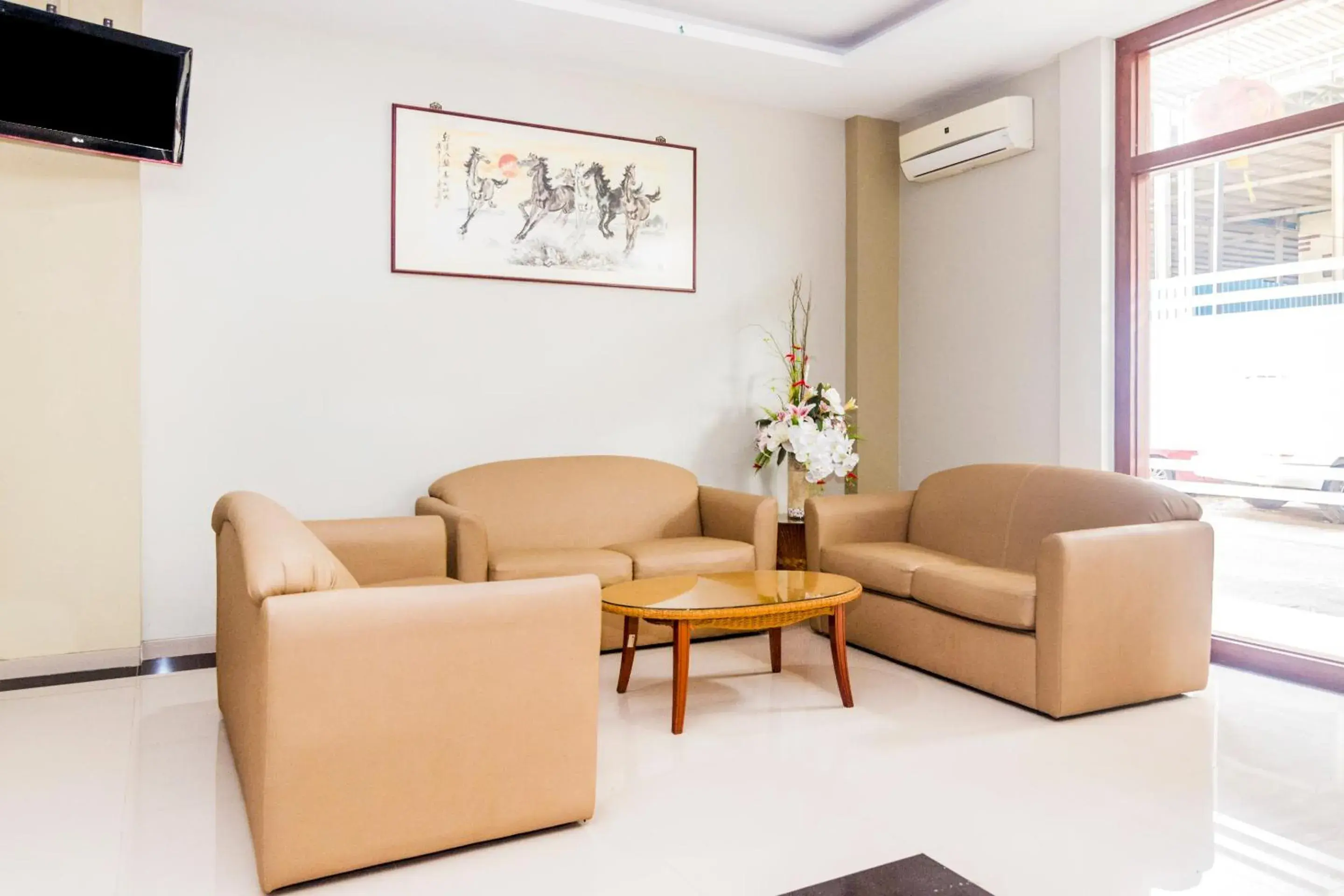 Lobby or reception in Capital O 1867 Kara Guest House Lobby or reception in Capital O 1867 Kara Guest House