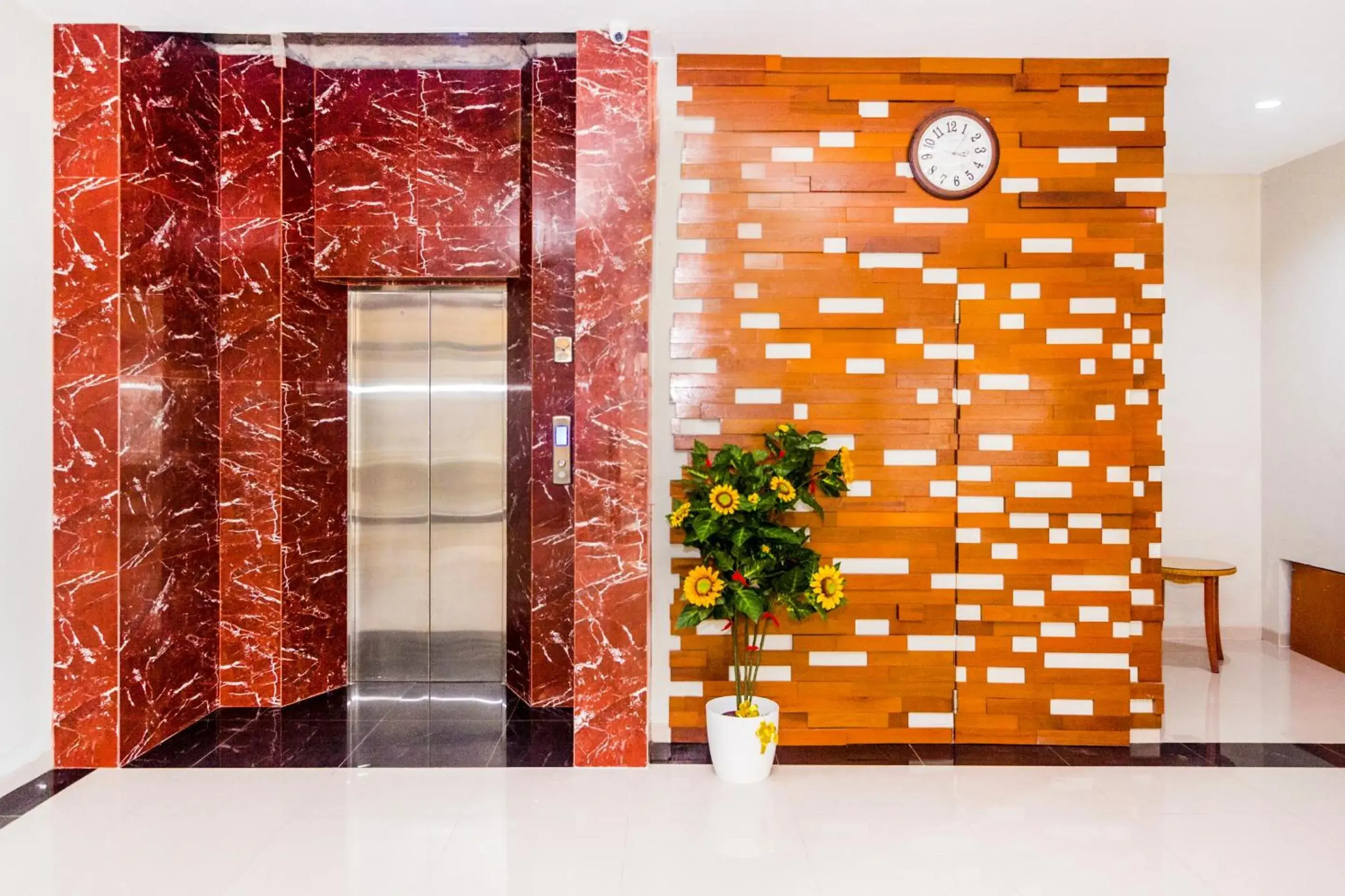 Lobby or reception in Capital O 1867 Kara Guest House Lobby or reception in Capital O 1867 Kara Guest House