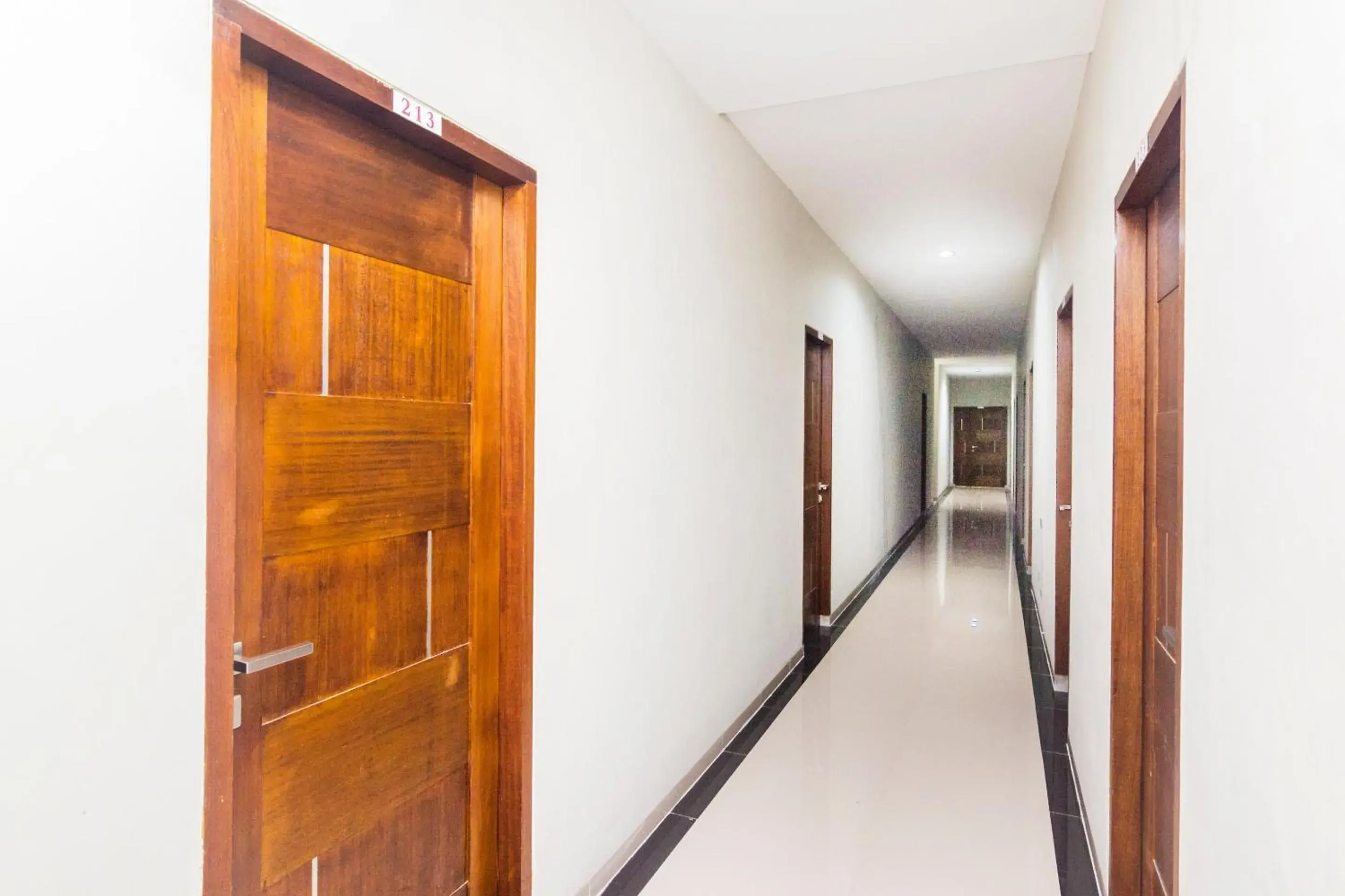 Lobby or reception in Capital O 1867 Kara Guest House Lobby or reception in Capital O 1867 Kara Guest House