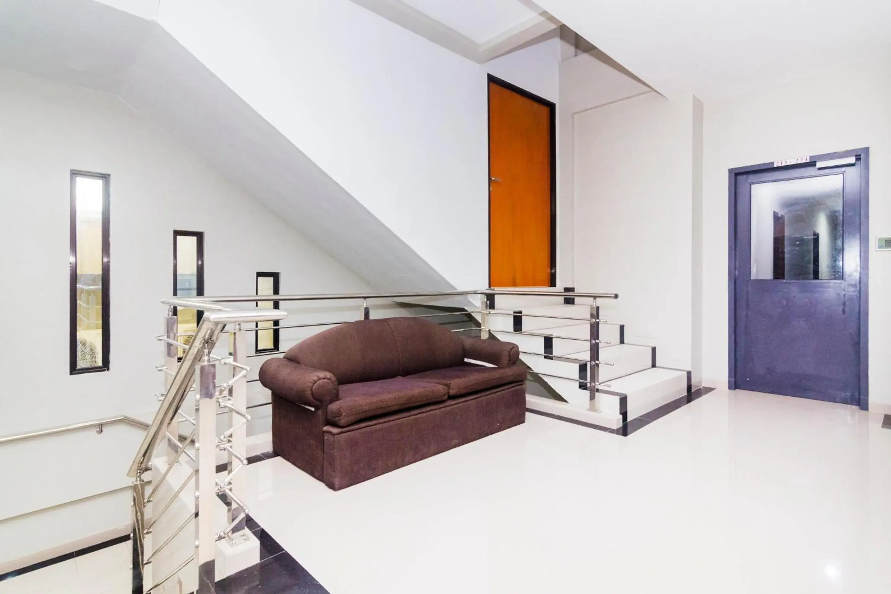 Lobby or reception, Bed in Capital O 1867 Kara Guest House Lobby or reception, Bed in Capital O 1867 Kara Guest House