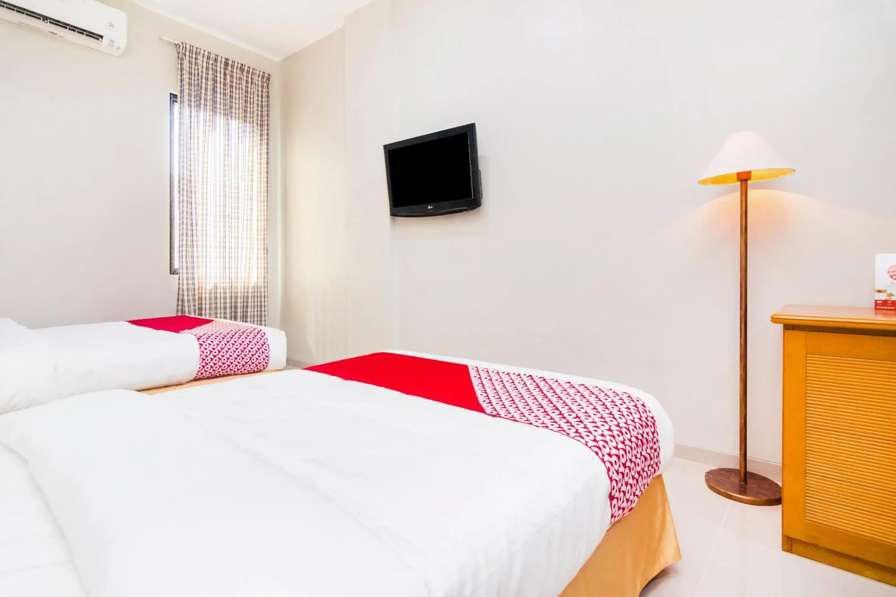 Bedroom, Bed in Capital O 1867 Kara Guest House Bedroom, Bed in Capital O 1867 Kara Guest House