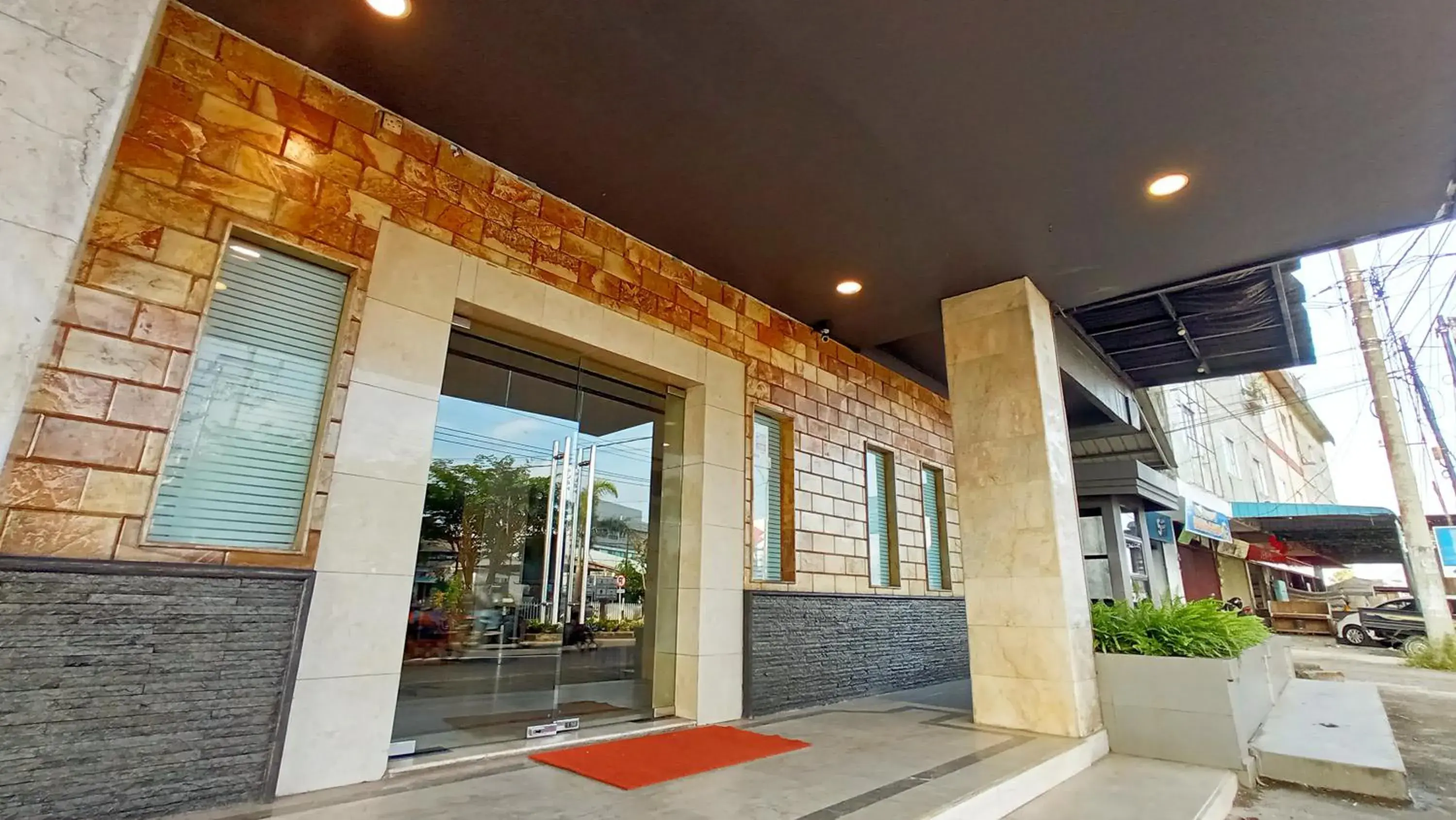 Property building in Kita Hotel Property building in Kita Hotel