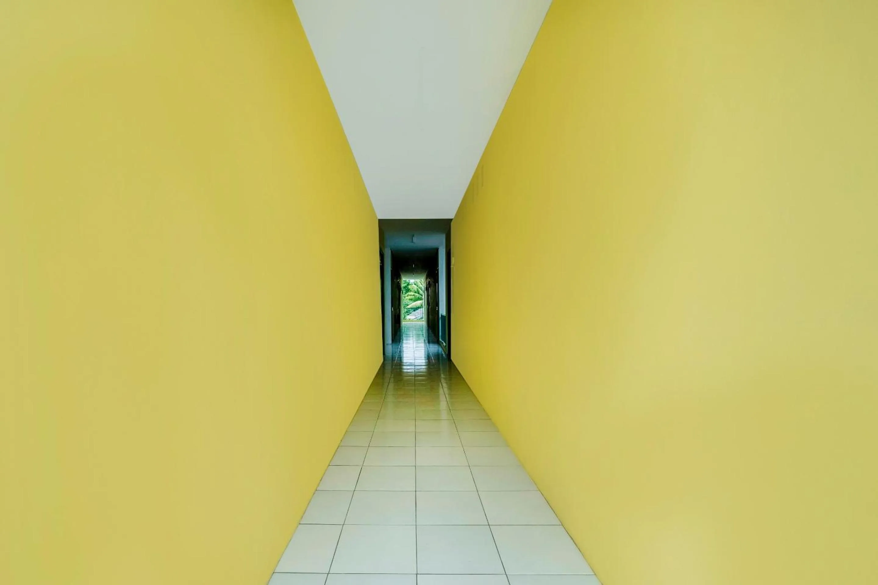 Lobby or reception in OYO Life 1889 Mbuahpage