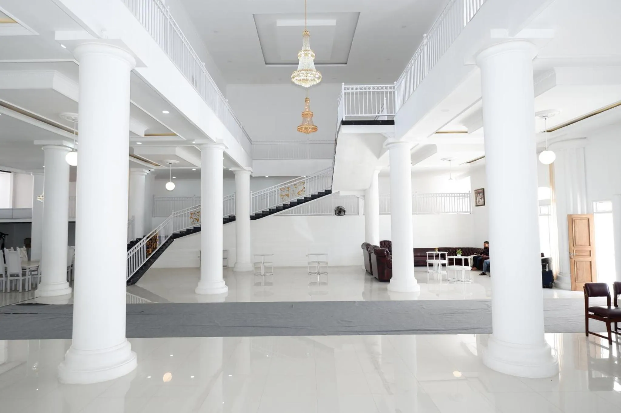 Lobby or reception in Griya RW Family Guest House Redpartner