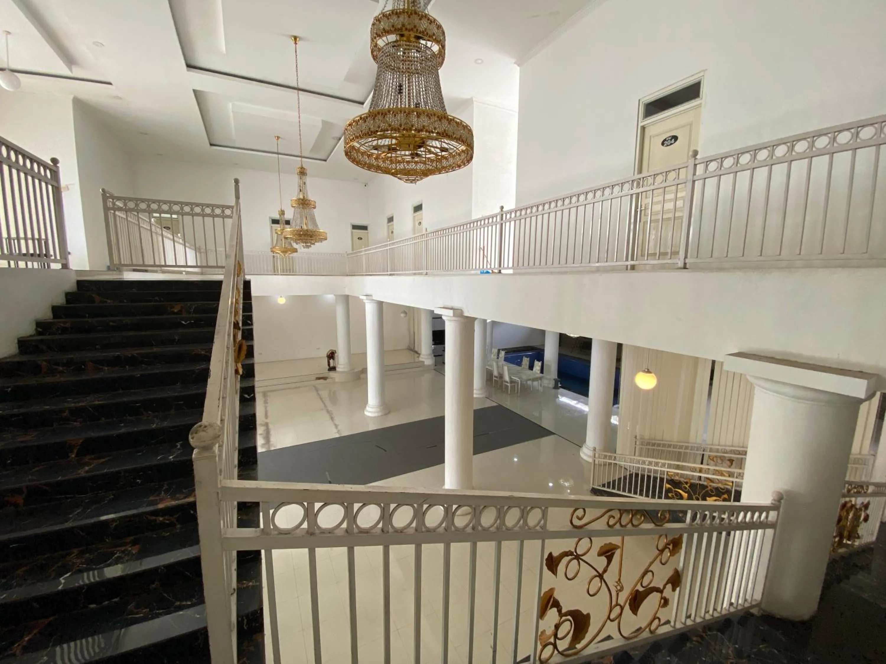 Lobby or reception in Griya RW Family Guest House Redpartner