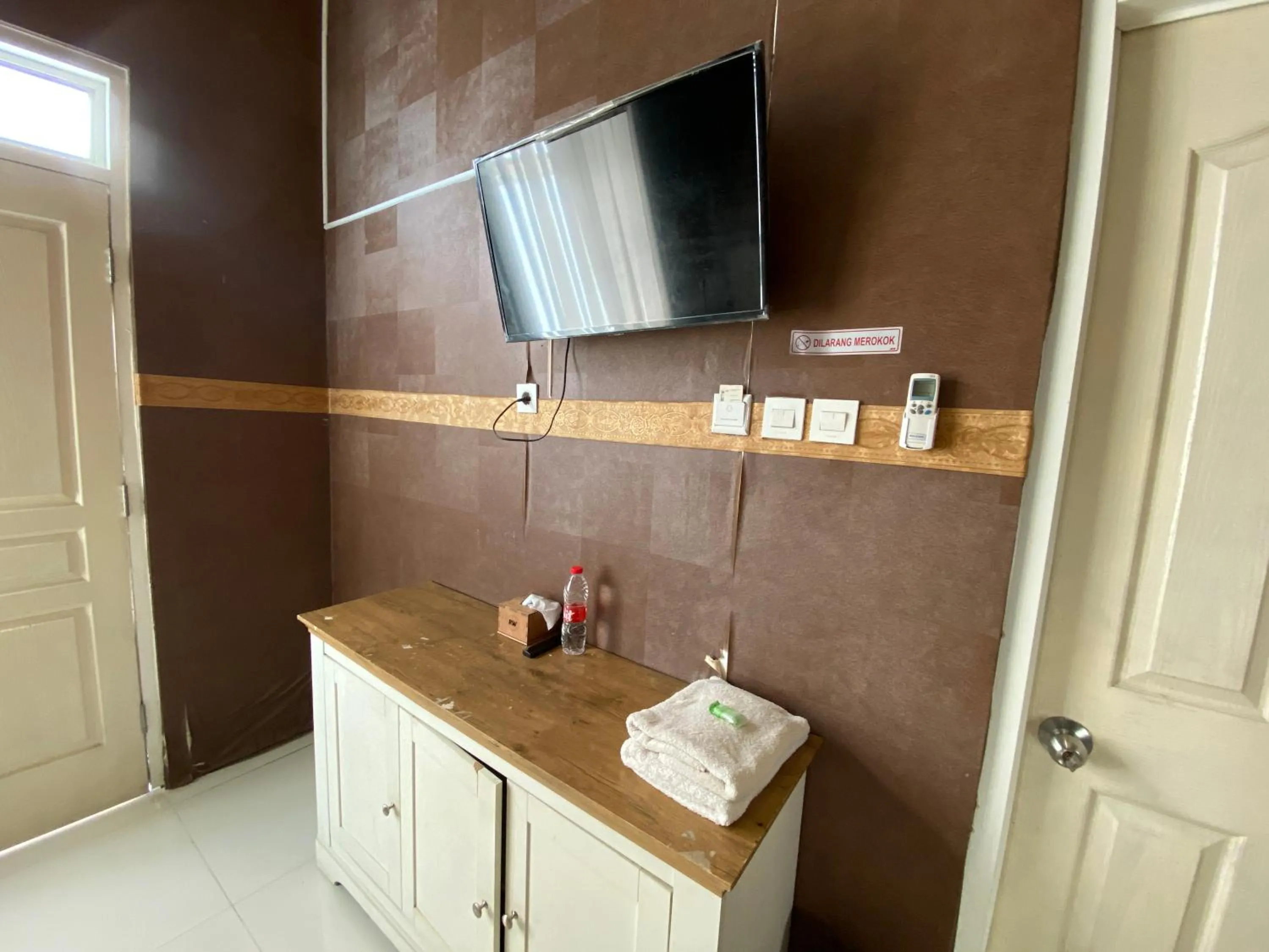 Bedroom in Griya RW Family Guest House Redpartner