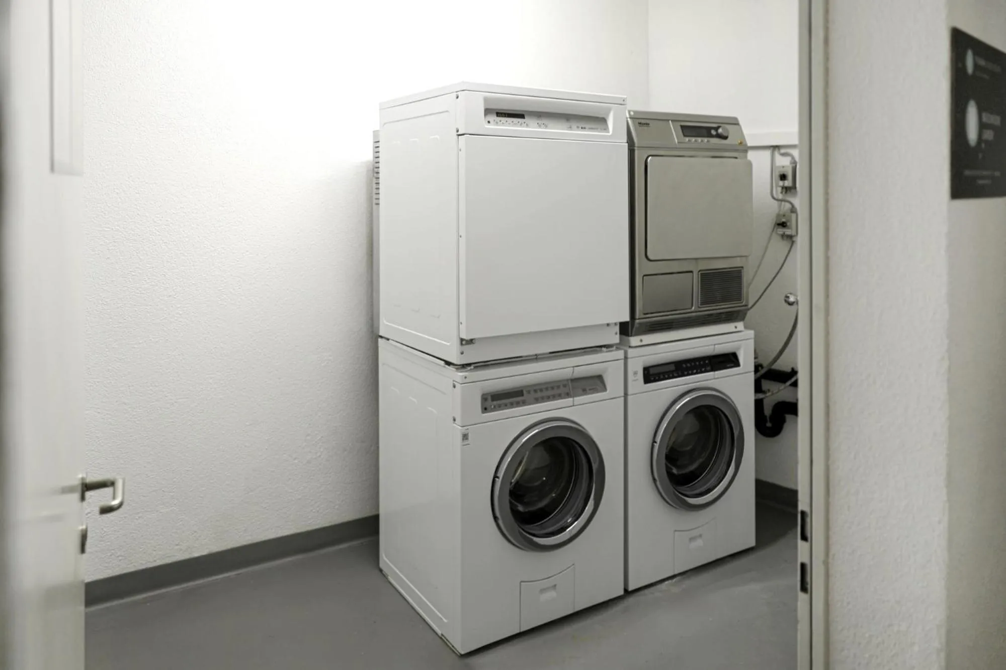 laundry in VISIONAPARTMENTS Bellariastrasse - contactless check-in