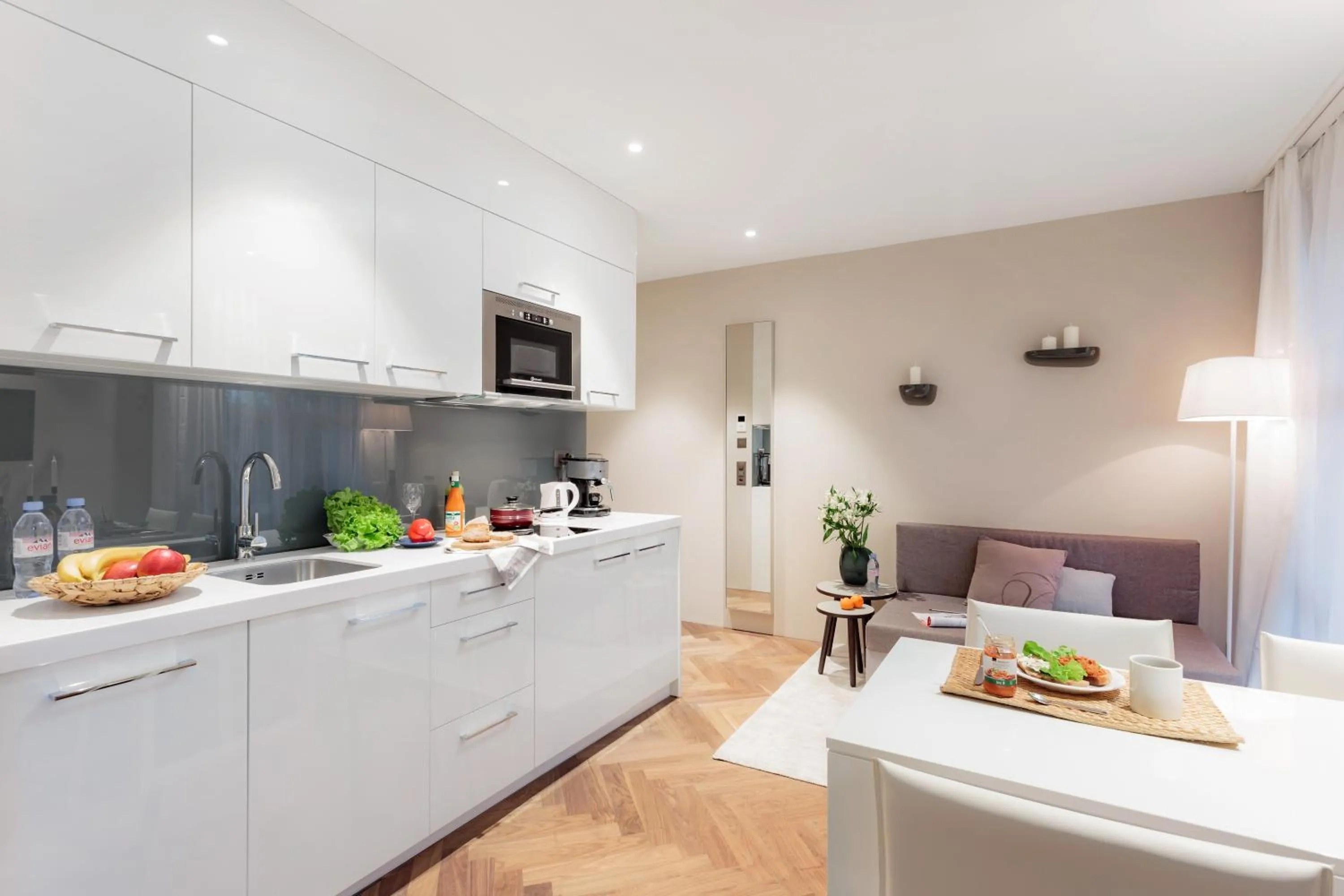 Kitchen or kitchenette in VISIONAPARTMENTS Bellariastrasse - contactless check-in