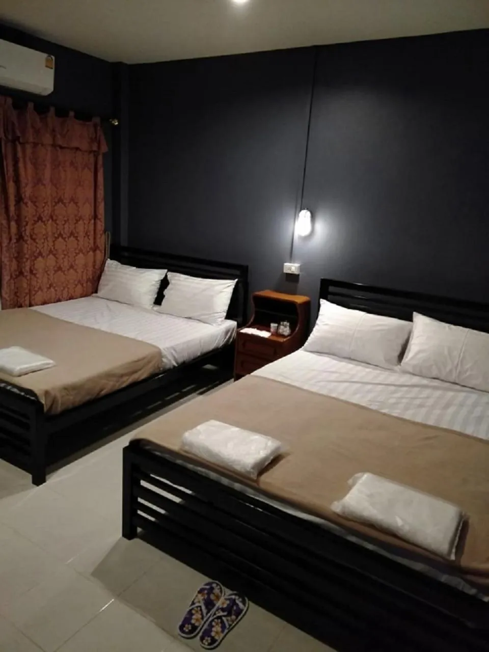 Quadruple Room with Private Bathroom in เบดเคบินส์ แม่ฟ้าหลวง