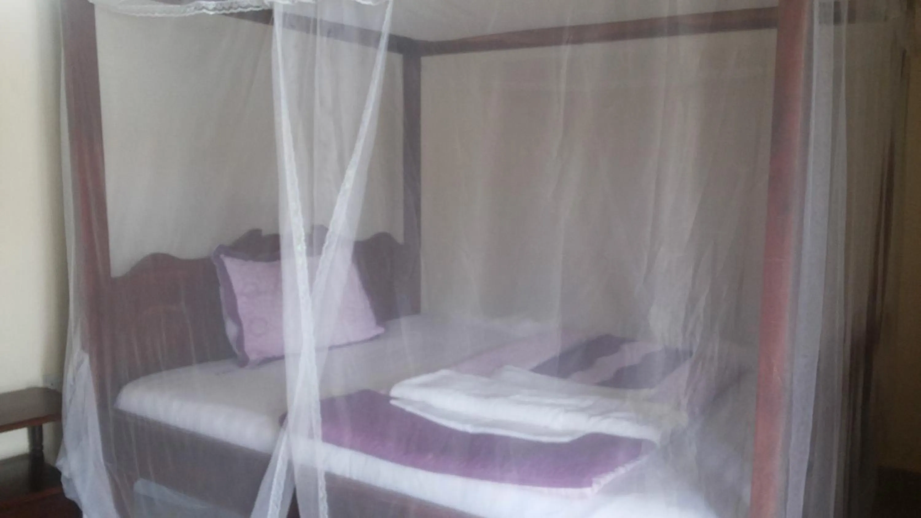 Bed in Dubai Resort Hotel