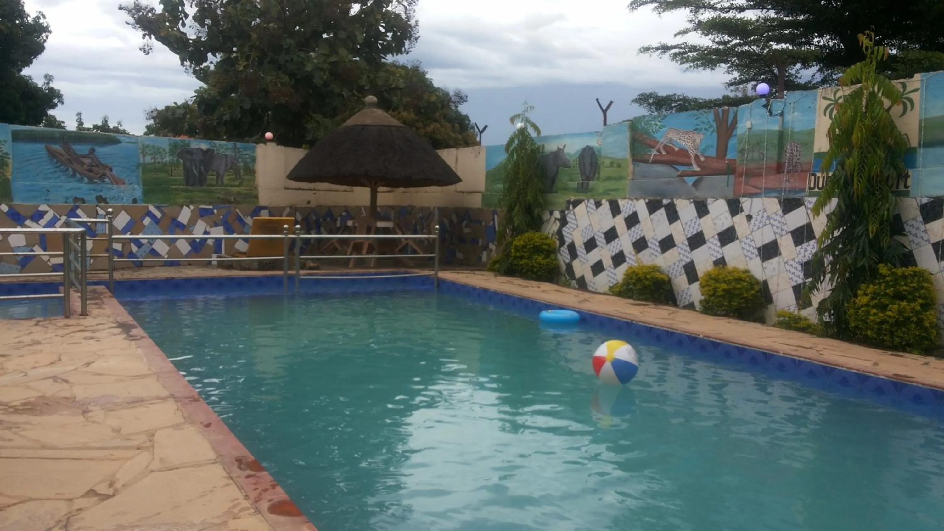 Swimming pool in Dubai Resort Hotel