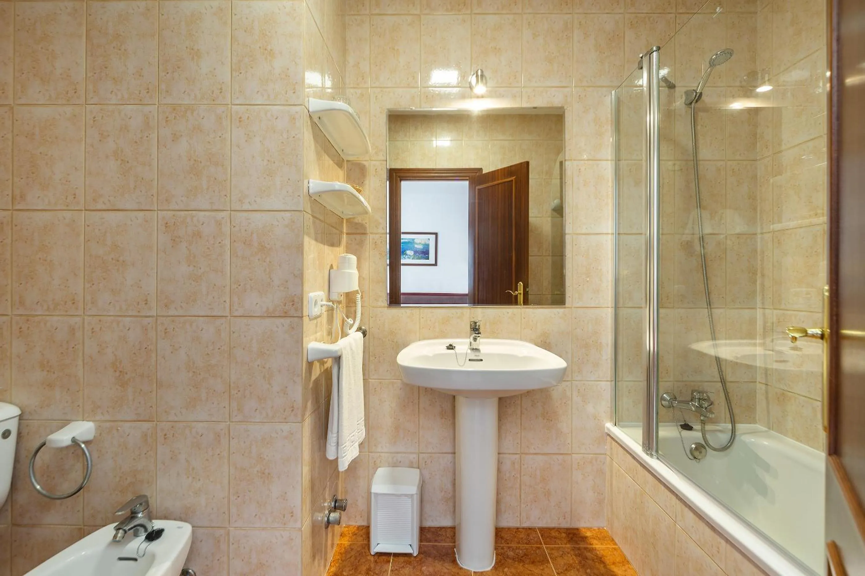 Bathroom in Apartamentos Cala Murada Tennis