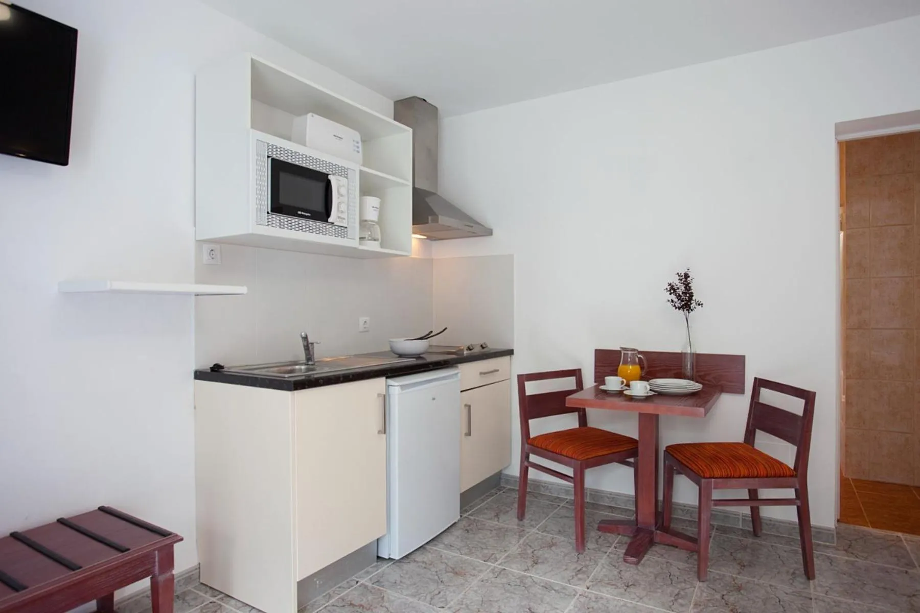 kitchen in Apartamentos Cala Murada Tennis