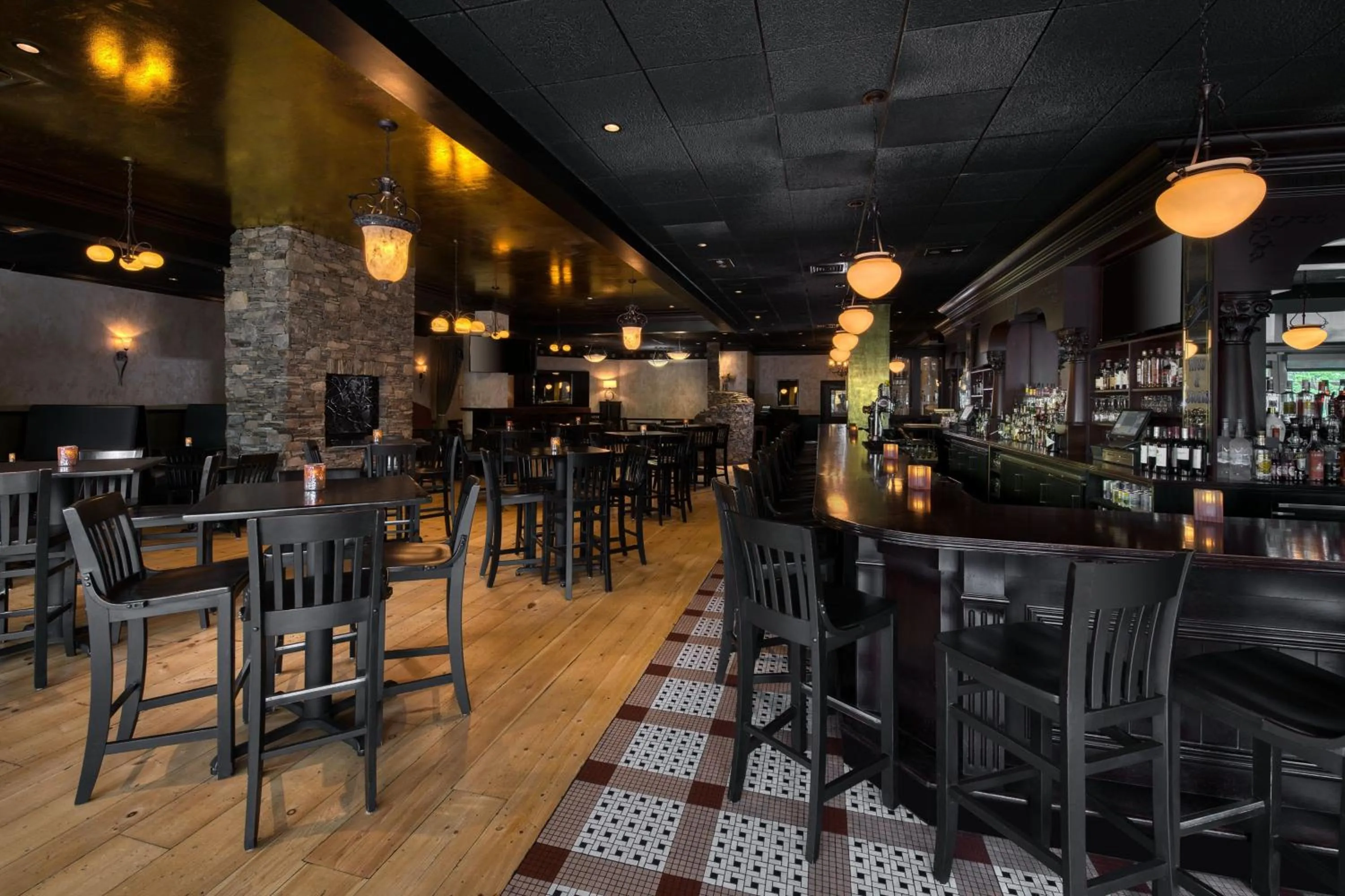 Restaurant/places to eat in The Westin Boston Seaport District