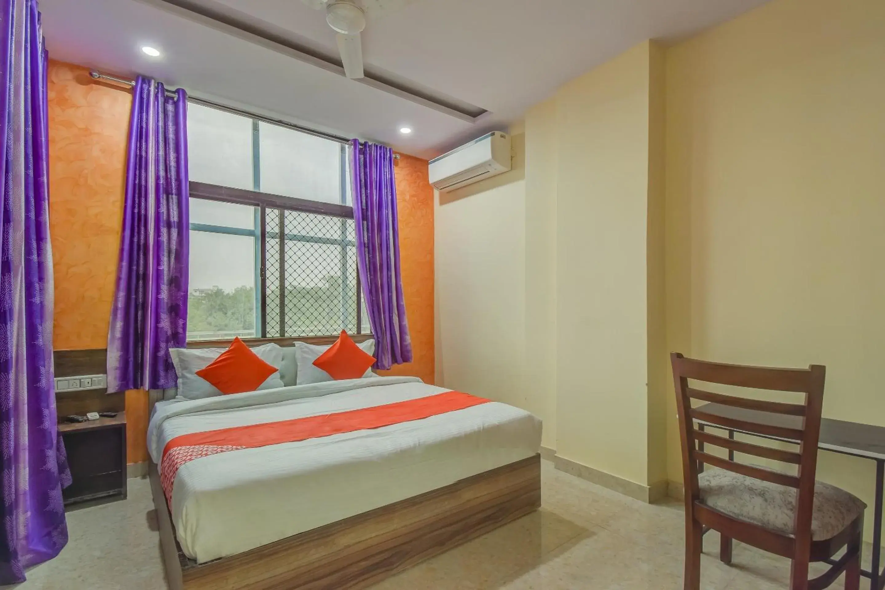 Bedroom, Bed in Hotel O Royal Blue Bedroom, Bed in Hotel O Royal Blue