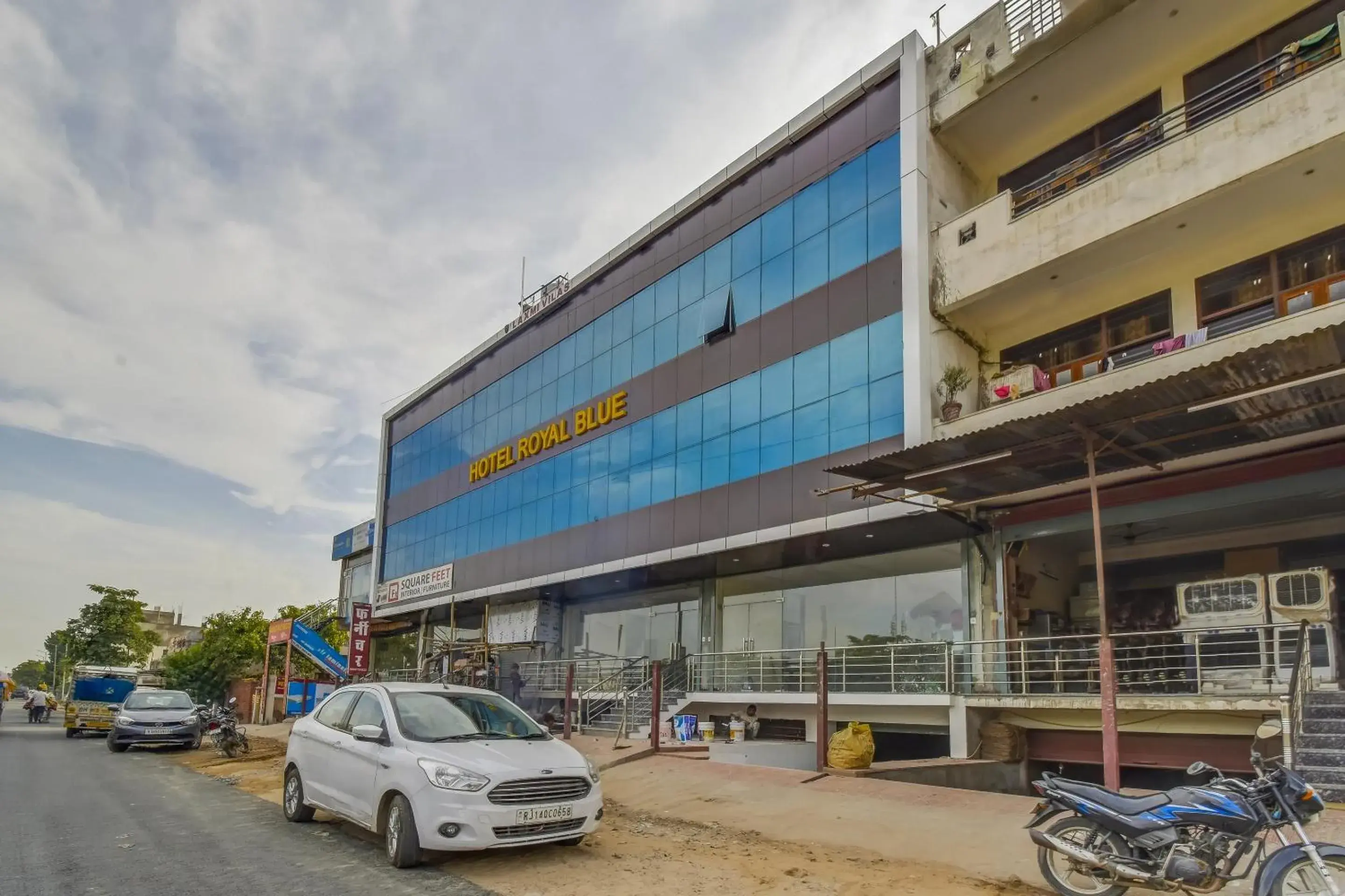 Facade/entrance in Hotel O Royal Blue Facade/entrance in Hotel O Royal Blue