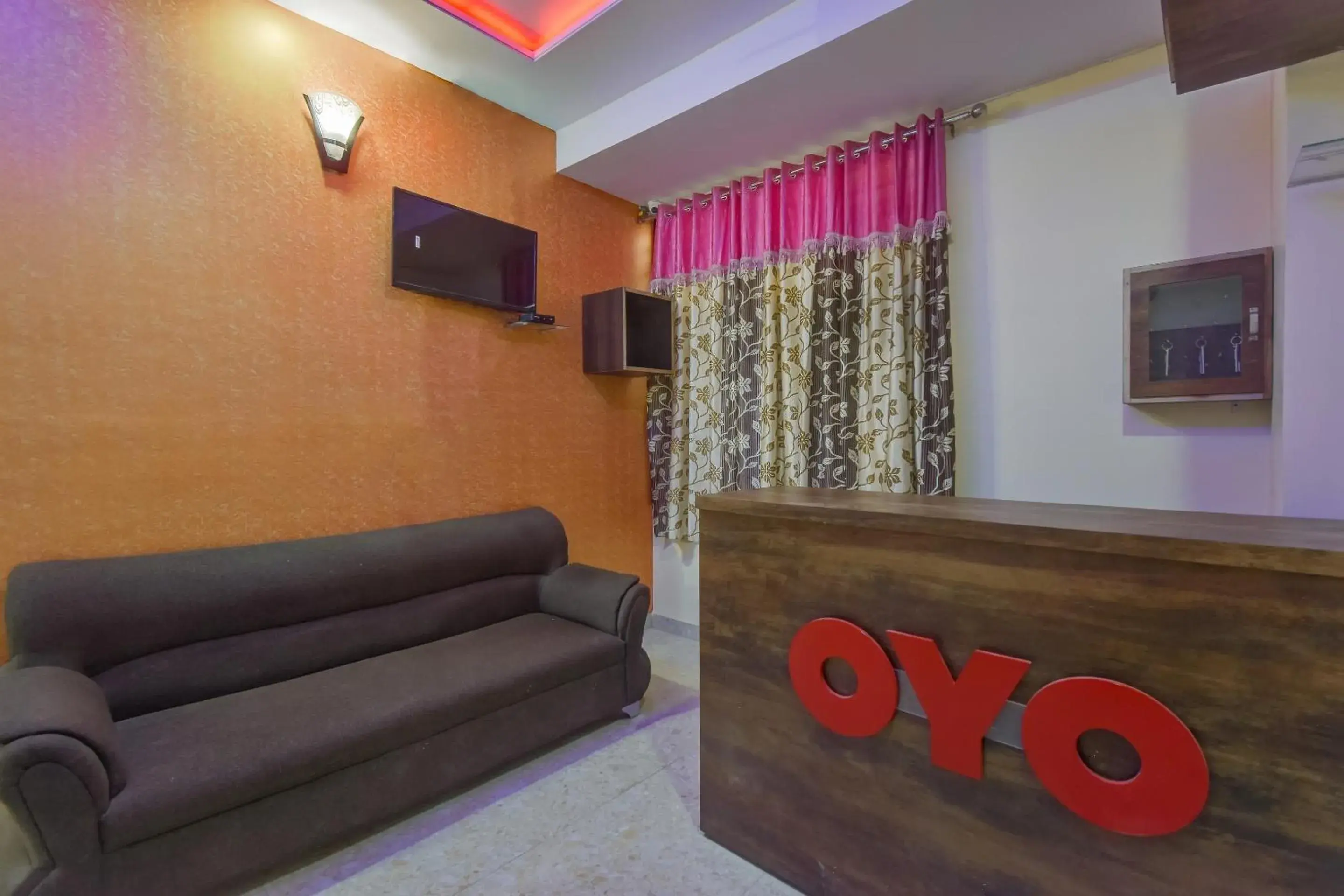 Lobby or reception in Hotel O Royal Blue Lobby or reception in Hotel O Royal Blue