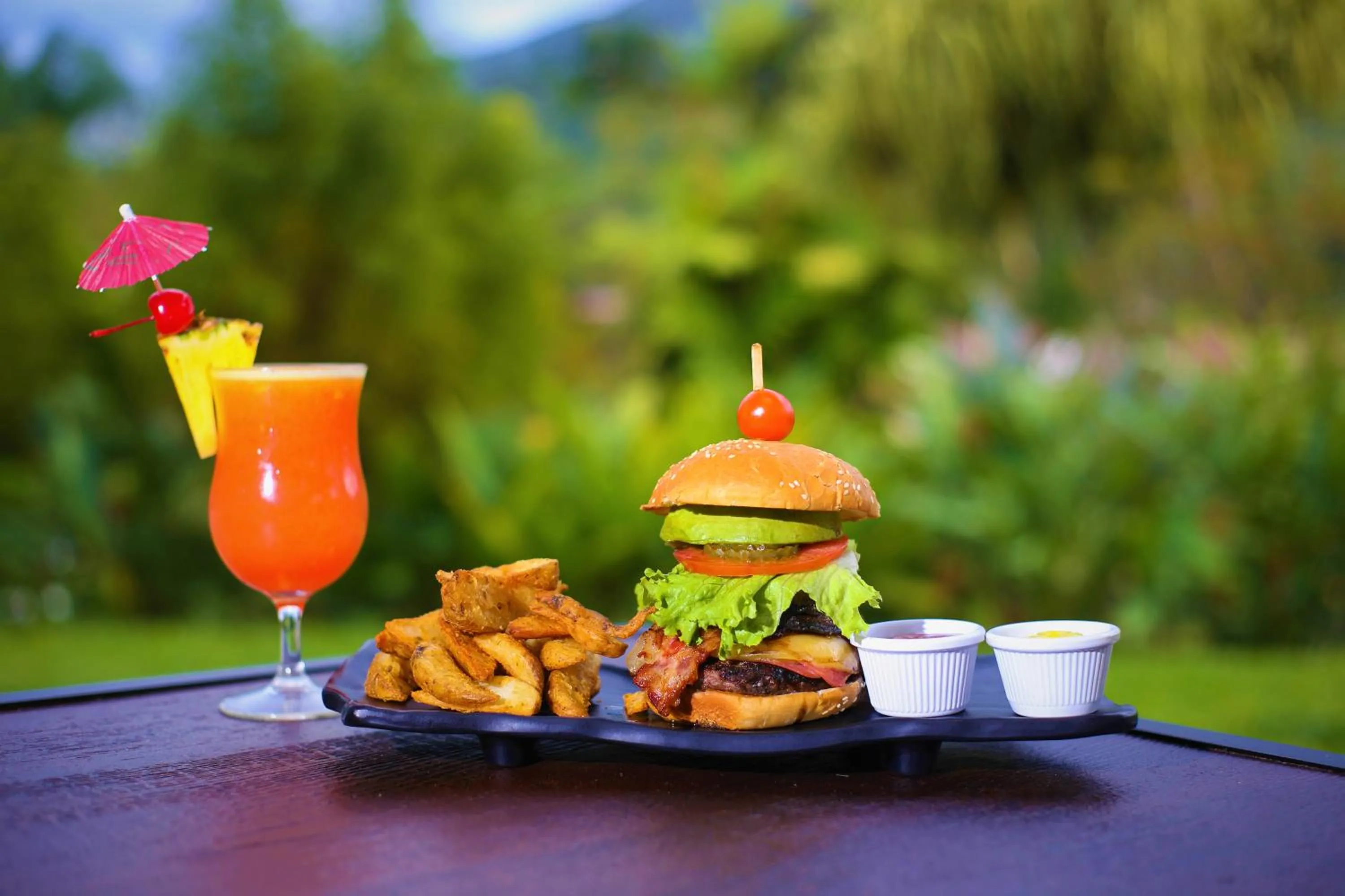 Food and drinks in Arenal Paraiso Resort Spa & Thermo Mineral Hot Springs