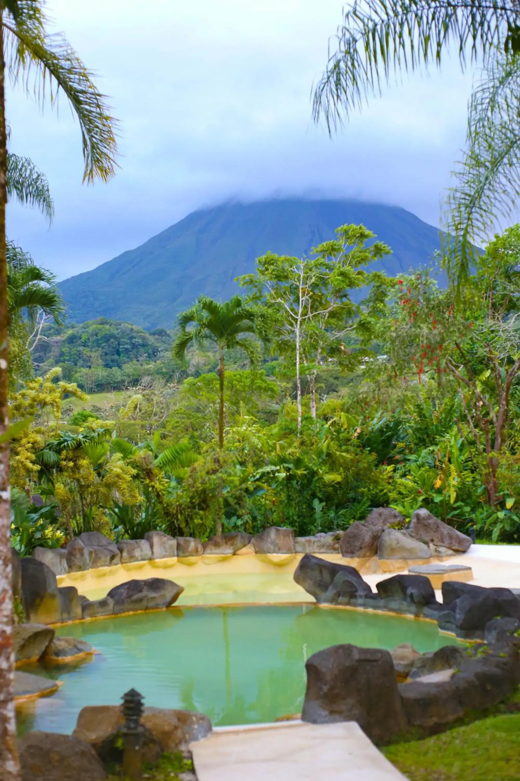 Pool view in Arenal Paraiso Resort Spa & Thermo Mineral Hot Springs Pool view in Arenal Paraiso Resort Spa & Thermo Mineral Hot Springs